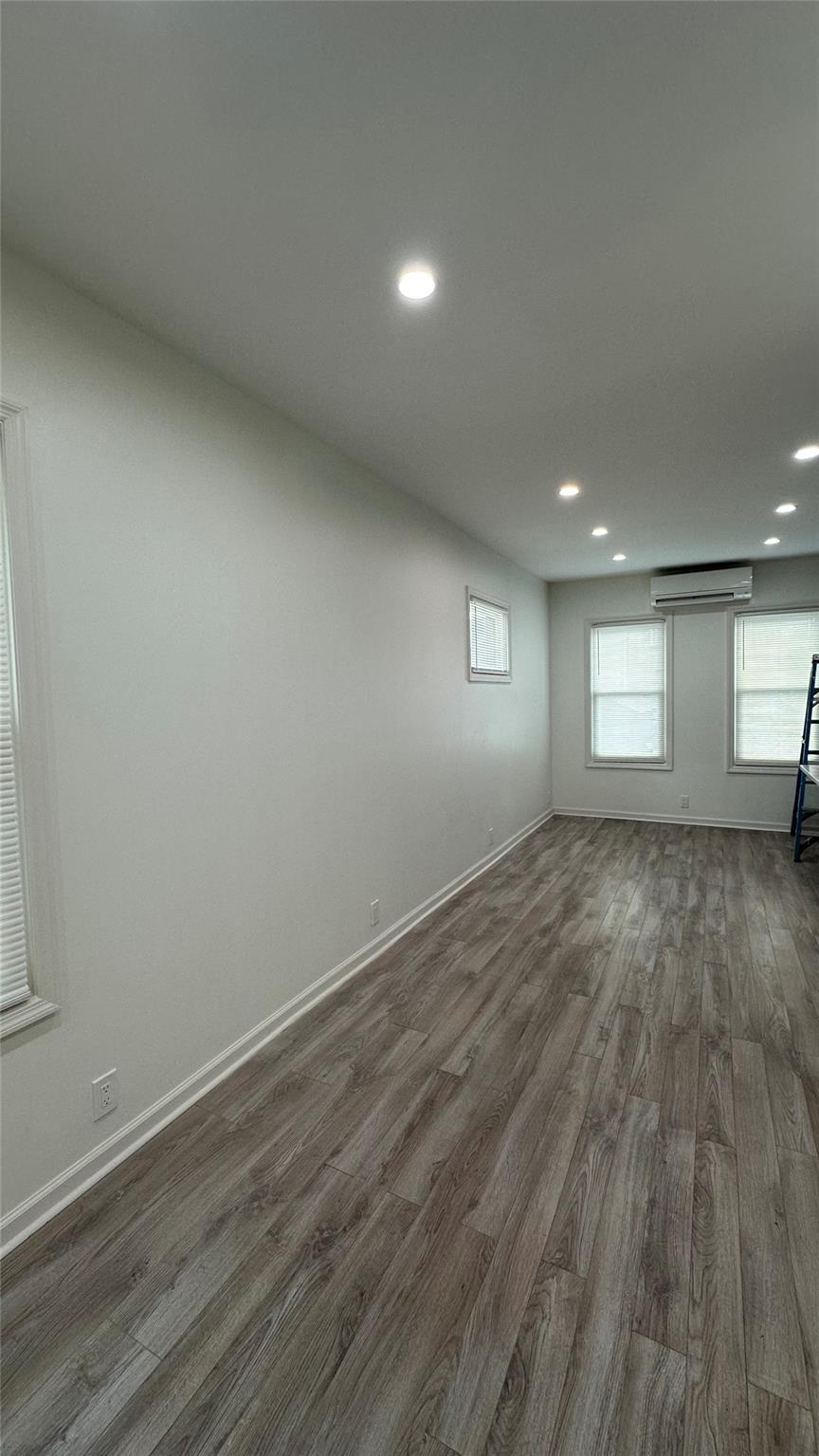 Apartment 60th  Queens, NY 11378, MLS-848203-8