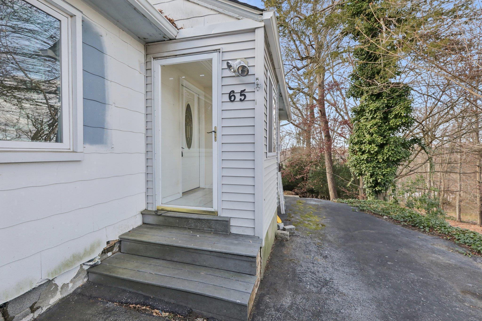Single Family South  Westchester County, NY 10567, MLS-848205-3