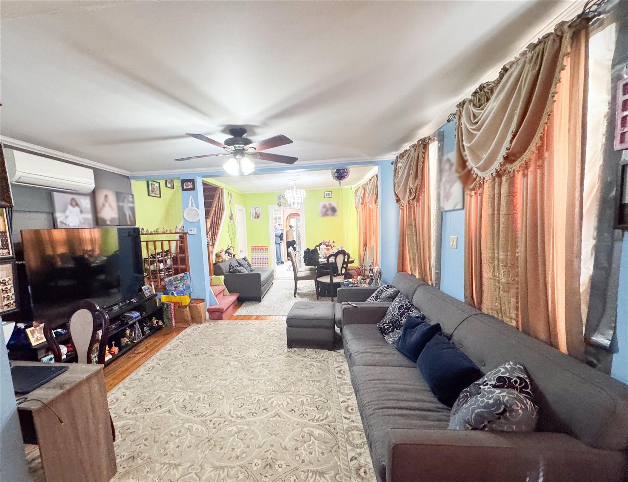Single Family 214th  Queens, NY 11427, MLS-848210-3