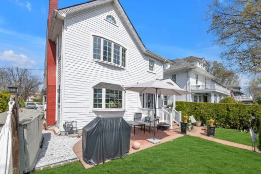 Single Family Tulip  Nassau County, NY 11001, MLS-848218-25