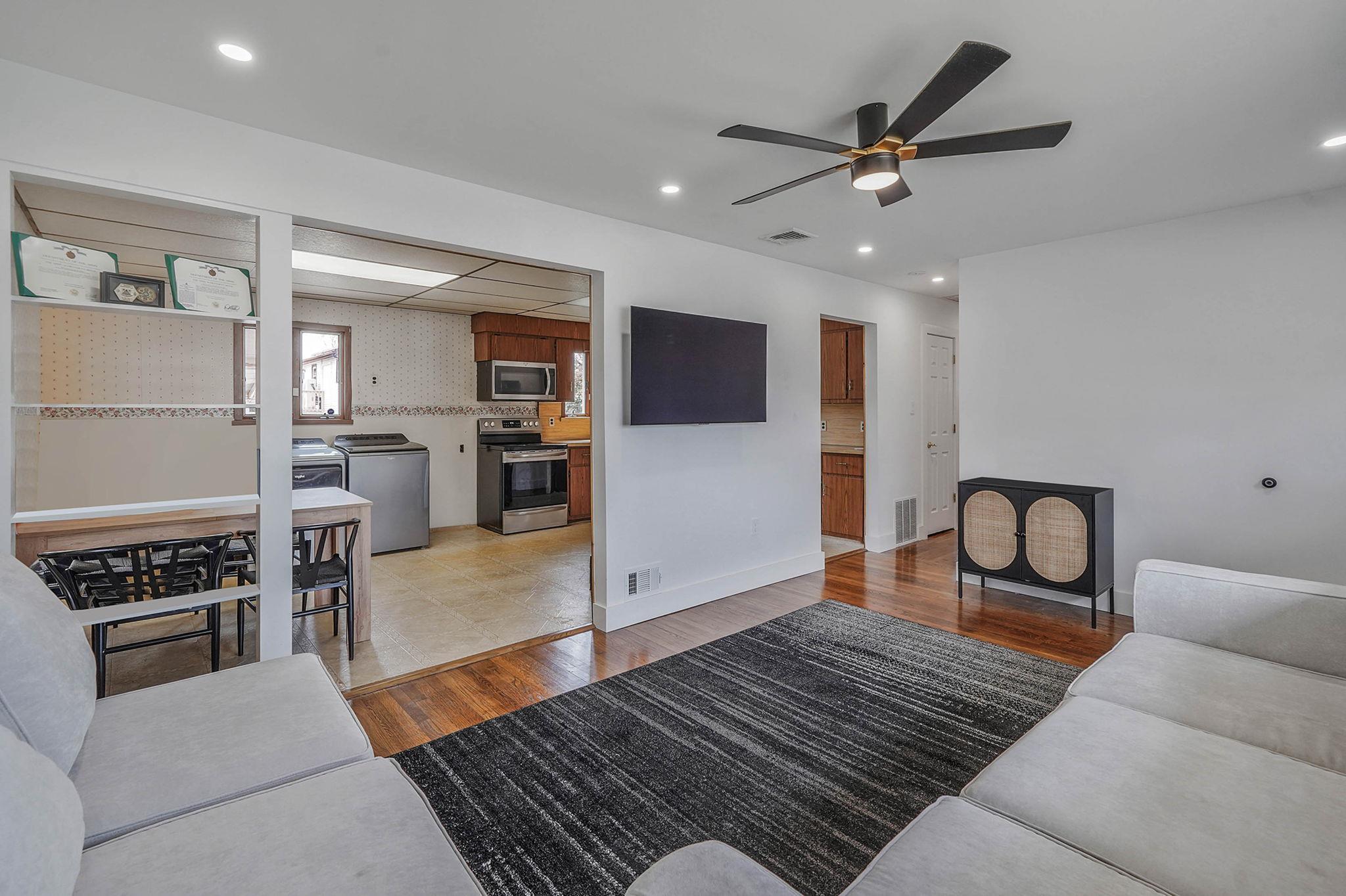 Single Family Windmill  Suffolk County, NY 11704, MLS-848234-6
