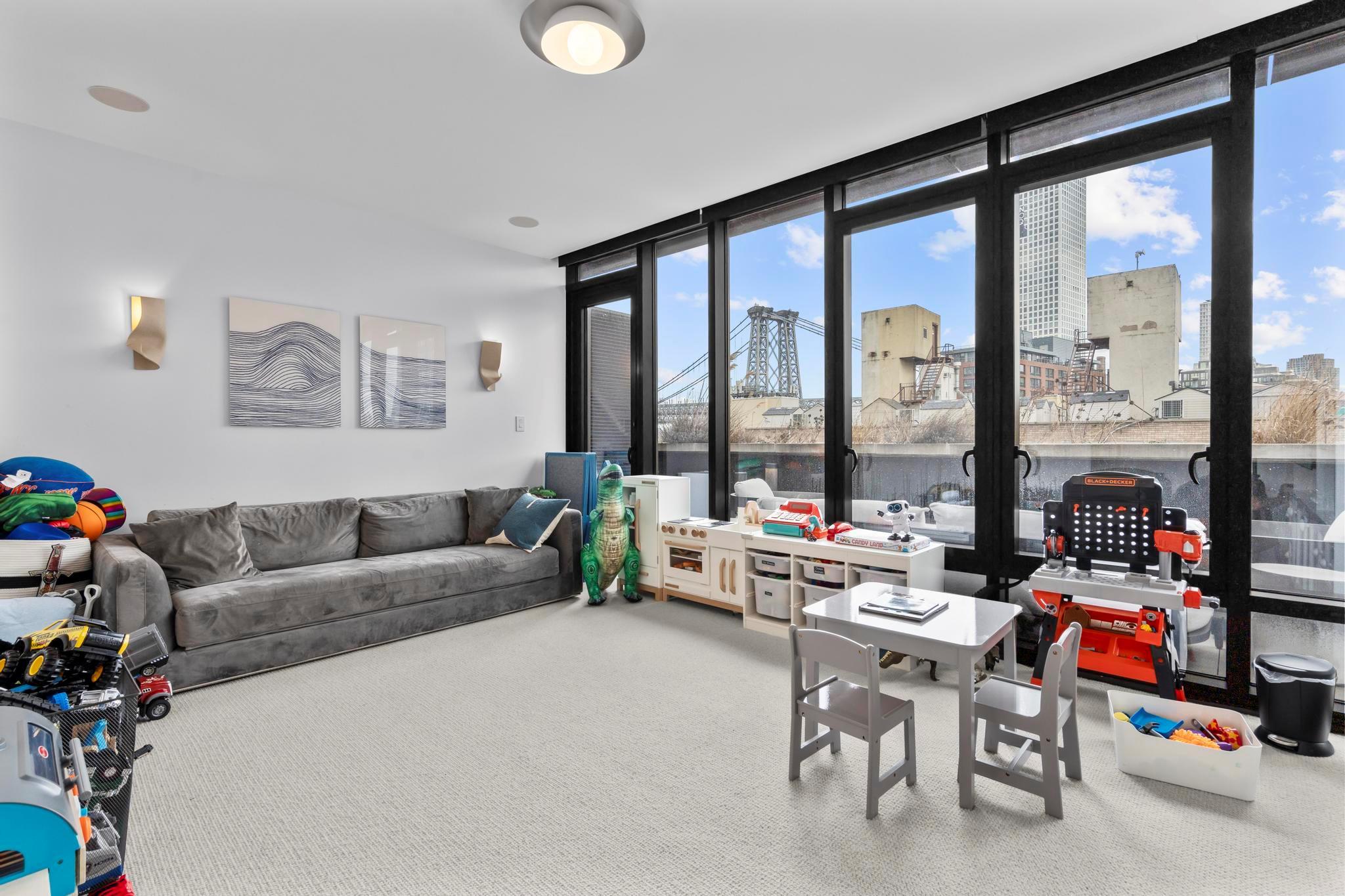 Apartment Kent  Brooklyn, NY 11249, MLS-848241-19