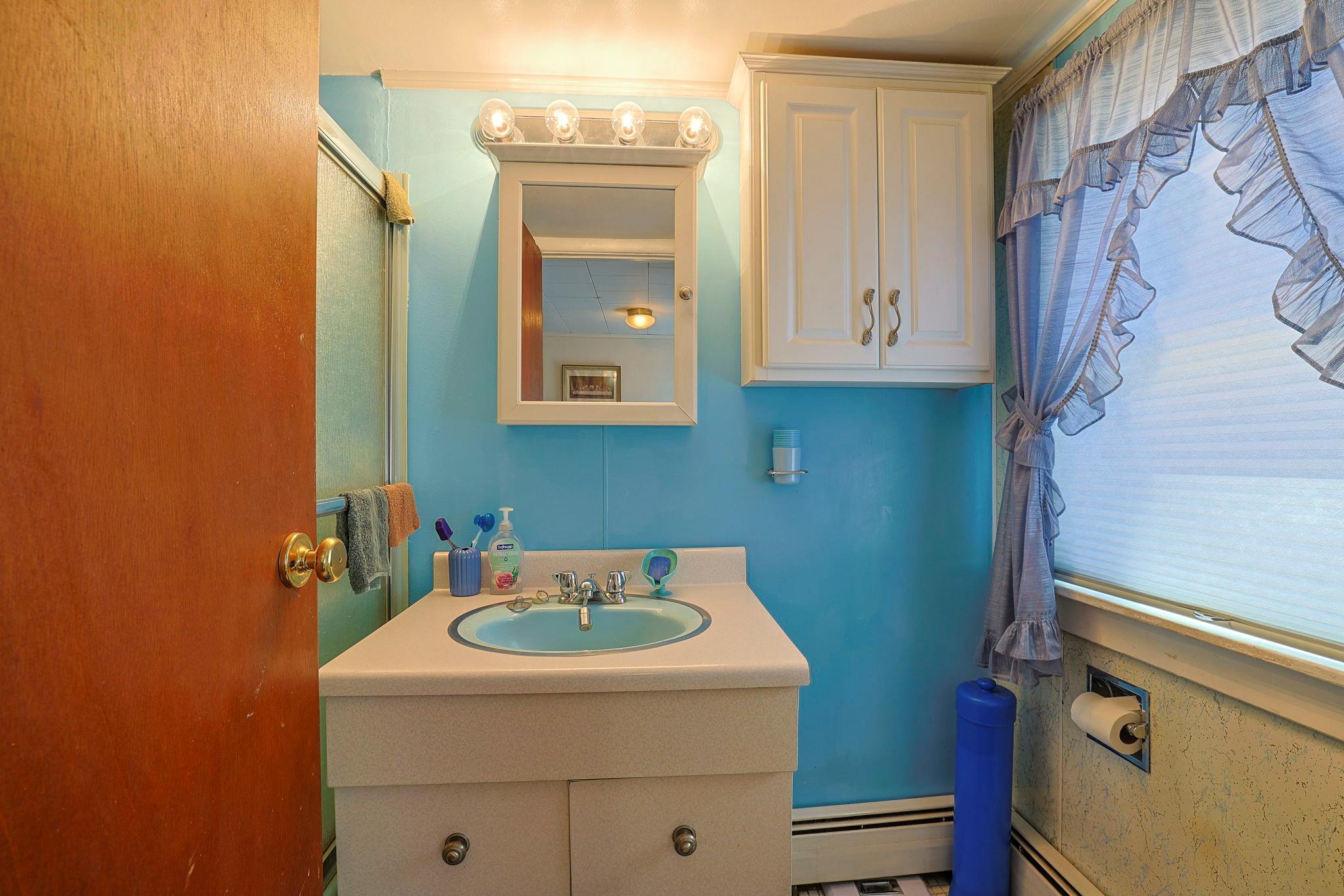 Single Family Hudson  Dutchess County, NY 12601, MLS-848249-32