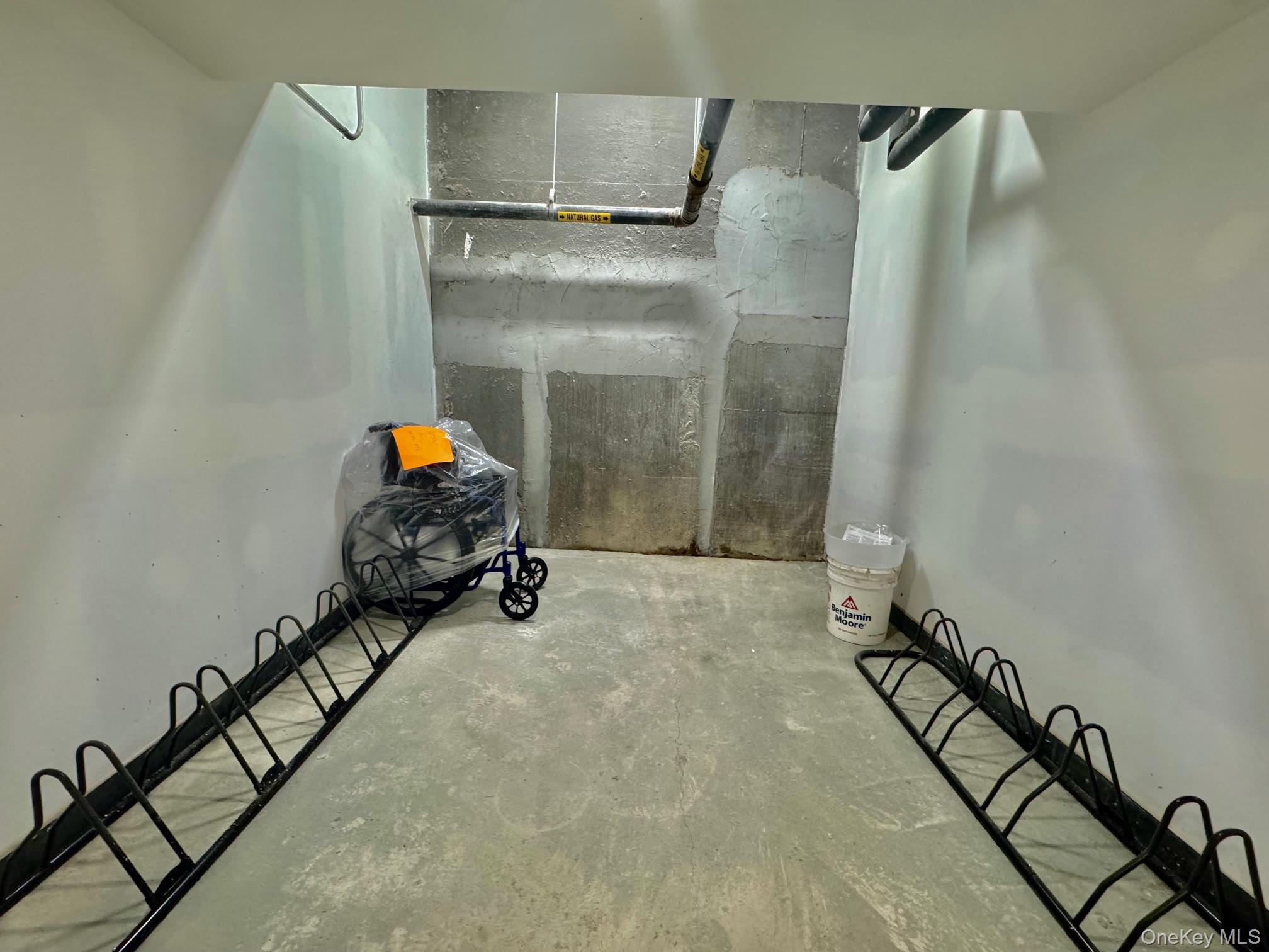 Commercial Sale Johnson  Bronx, NY 10463, MLS-848251-39