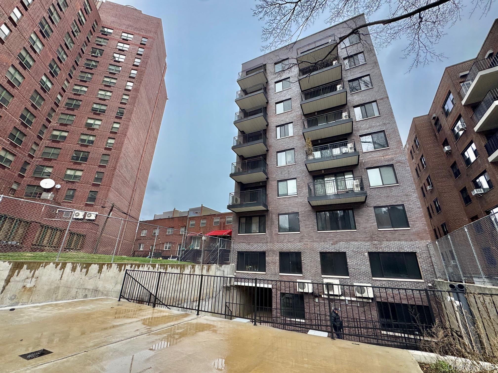 Commercial Sale Johnson  Bronx, NY 10463, MLS-848251-43