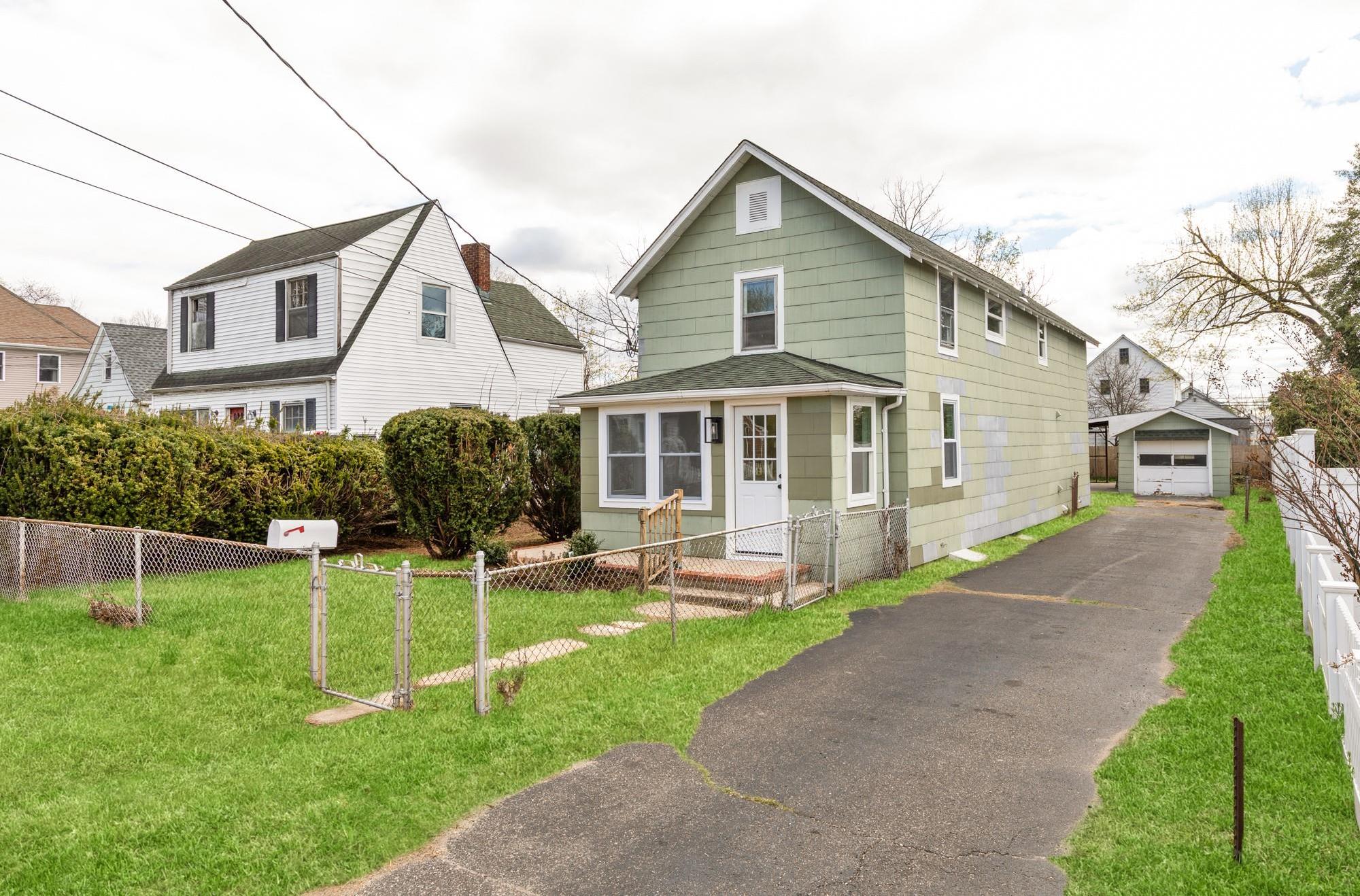 Single Family Dawson  Suffolk County, NY 11754, MLS-848255-3