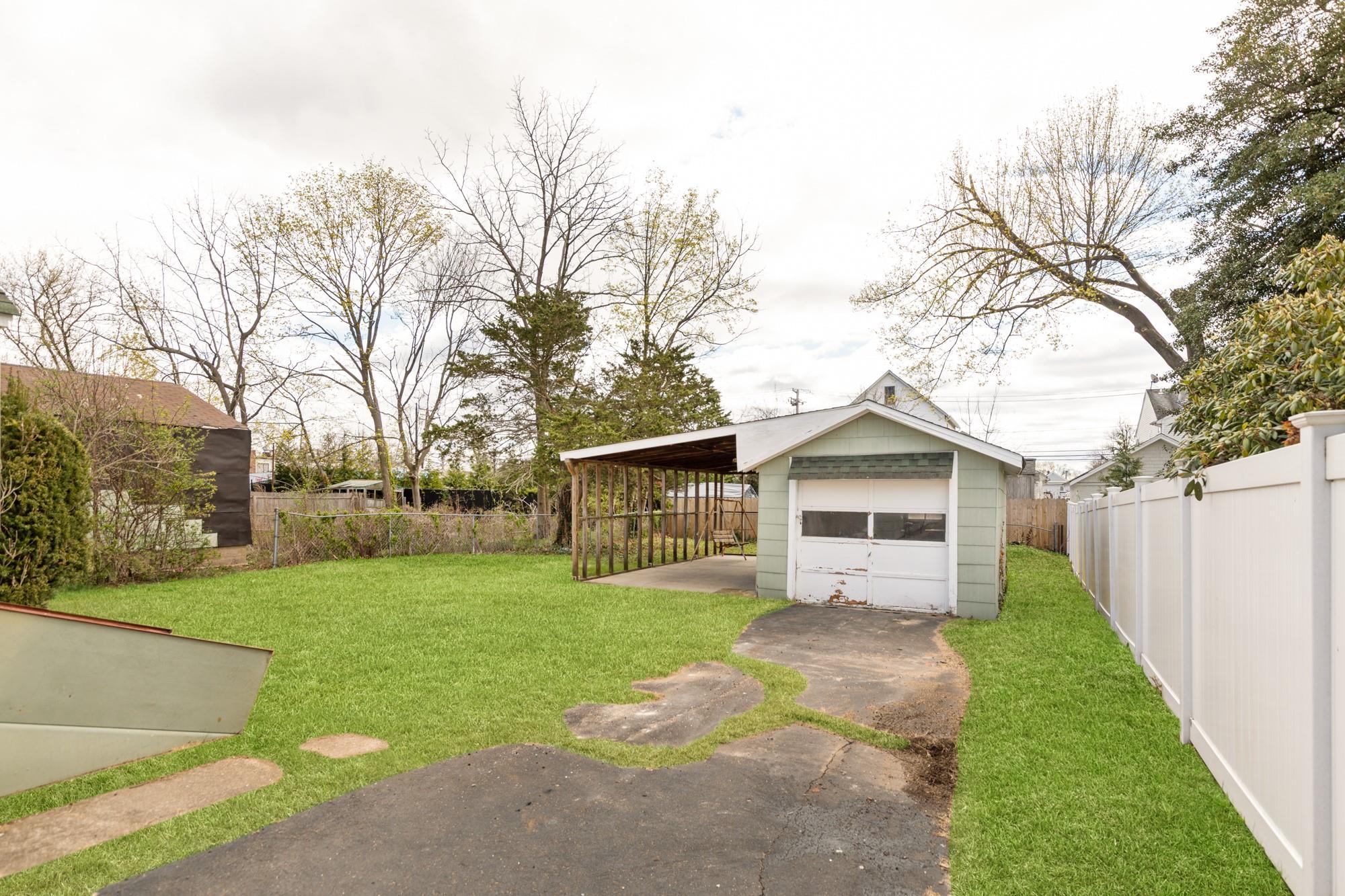 Single Family Dawson  Suffolk County, NY 11754, MLS-848255-4