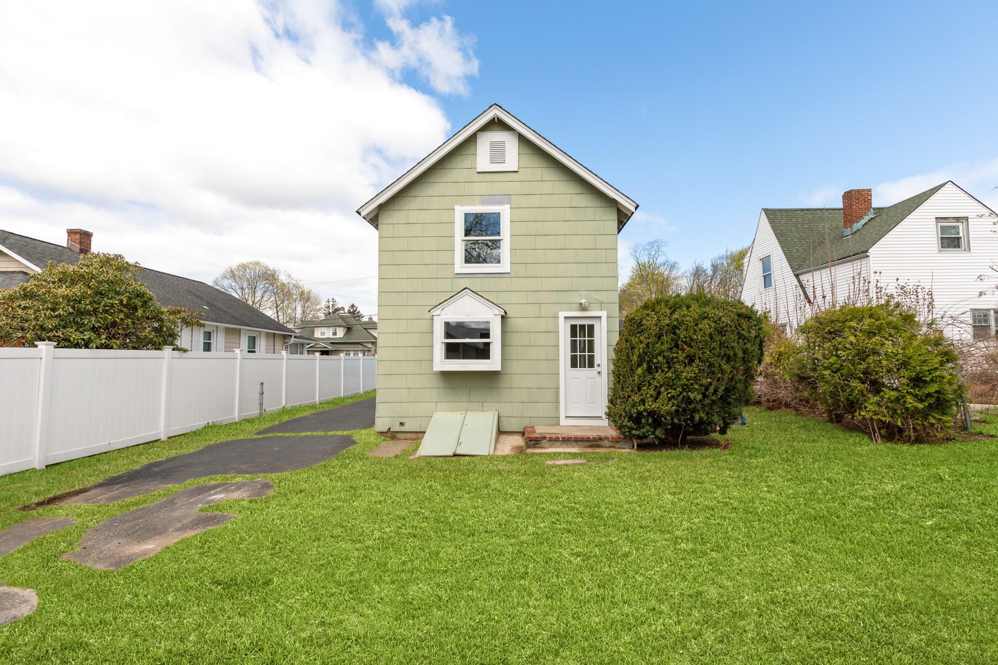 Single Family Dawson  Suffolk County, NY 11754, MLS-848255-5