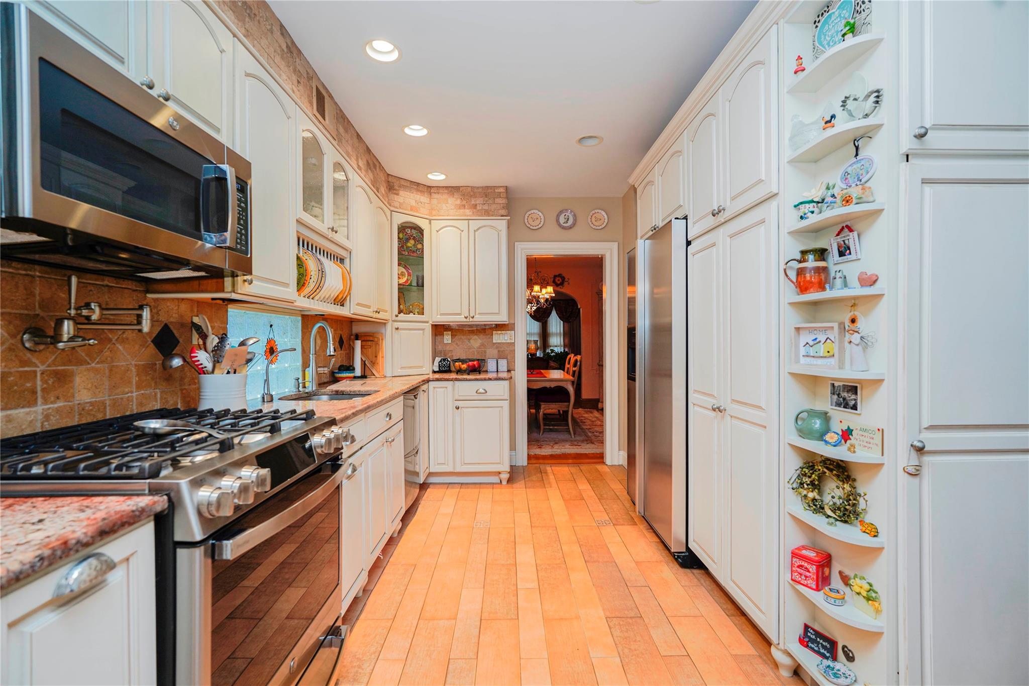 Single Family Lawrence  Staten Island, NY 10310, MLS-848265-12