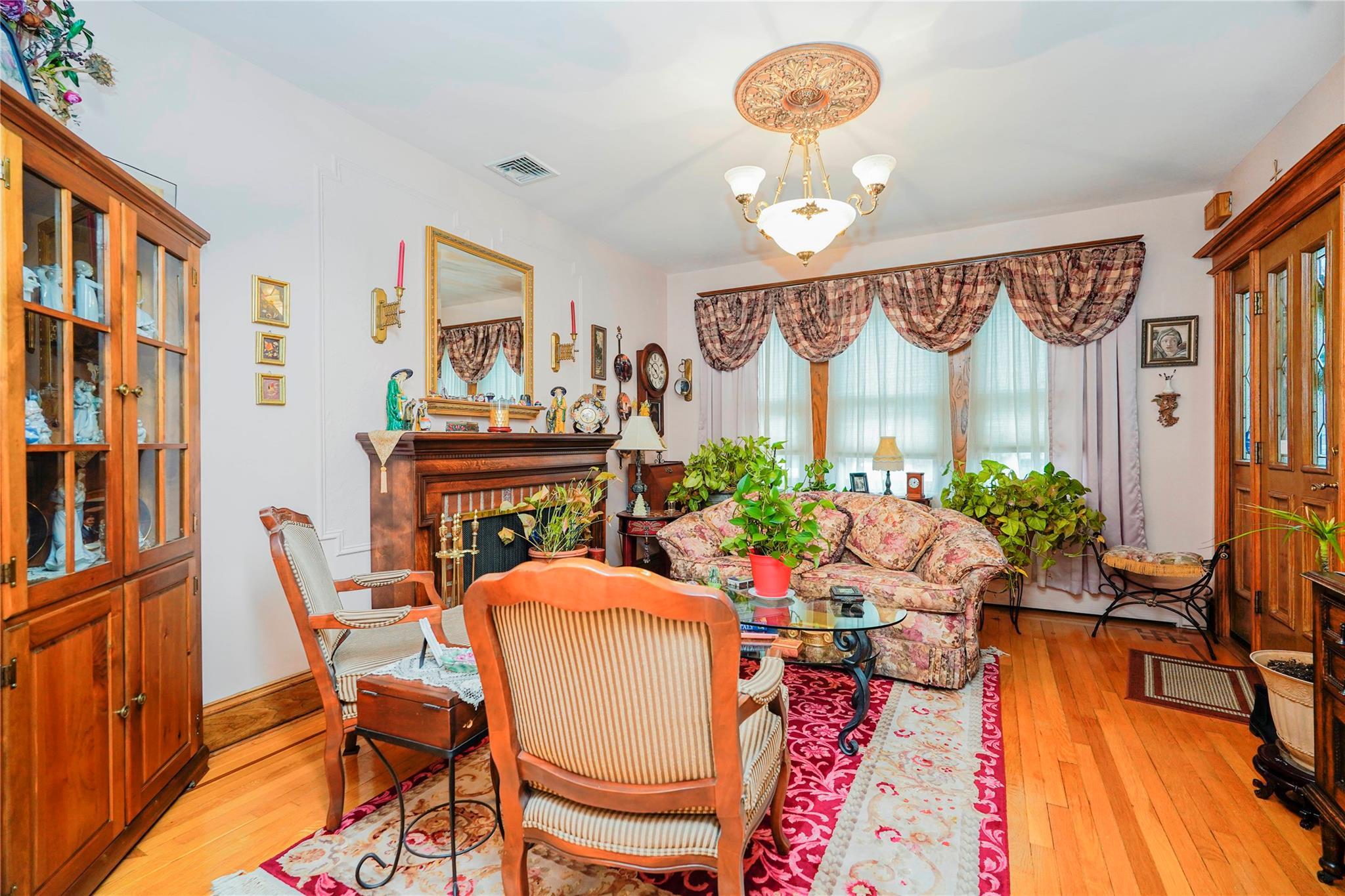 Single Family Lawrence  Staten Island, NY 10310, MLS-848265-14