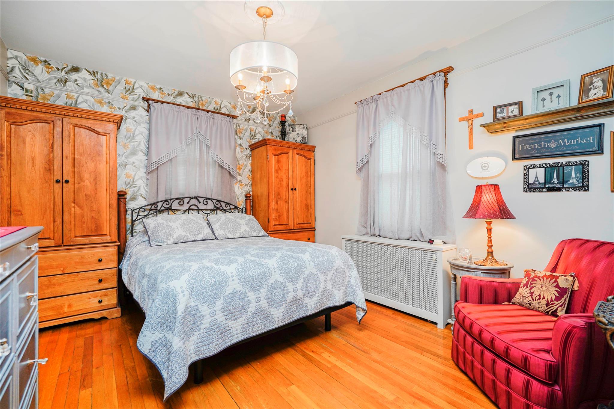 Single Family Lawrence  Staten Island, NY 10310, MLS-848265-21