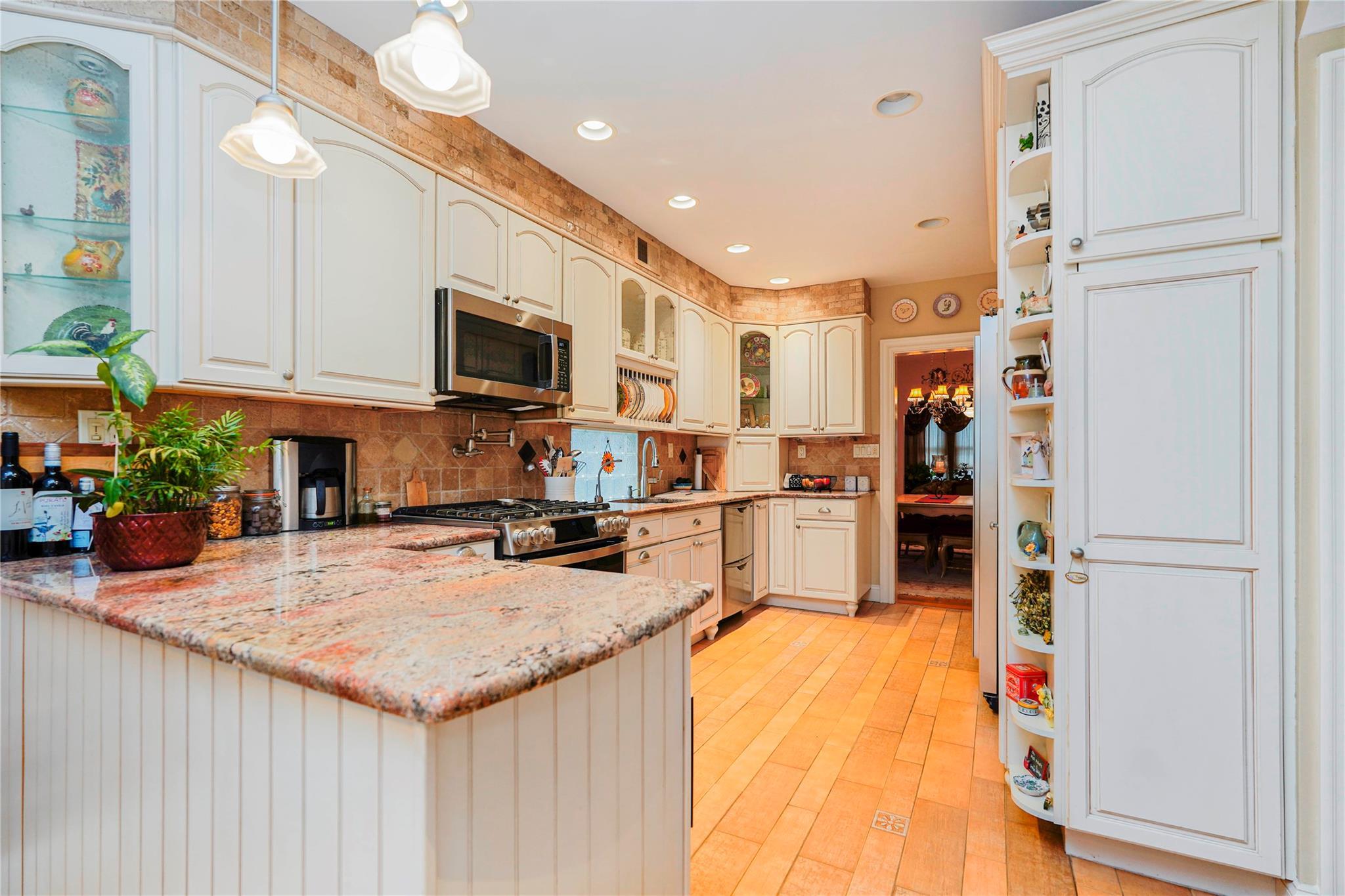 Single Family Lawrence  Staten Island, NY 10310, MLS-848265-5