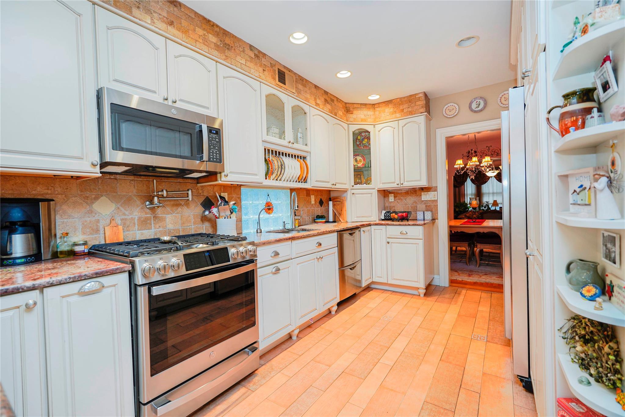 Single Family Lawrence  Staten Island, NY 10310, MLS-848265-7