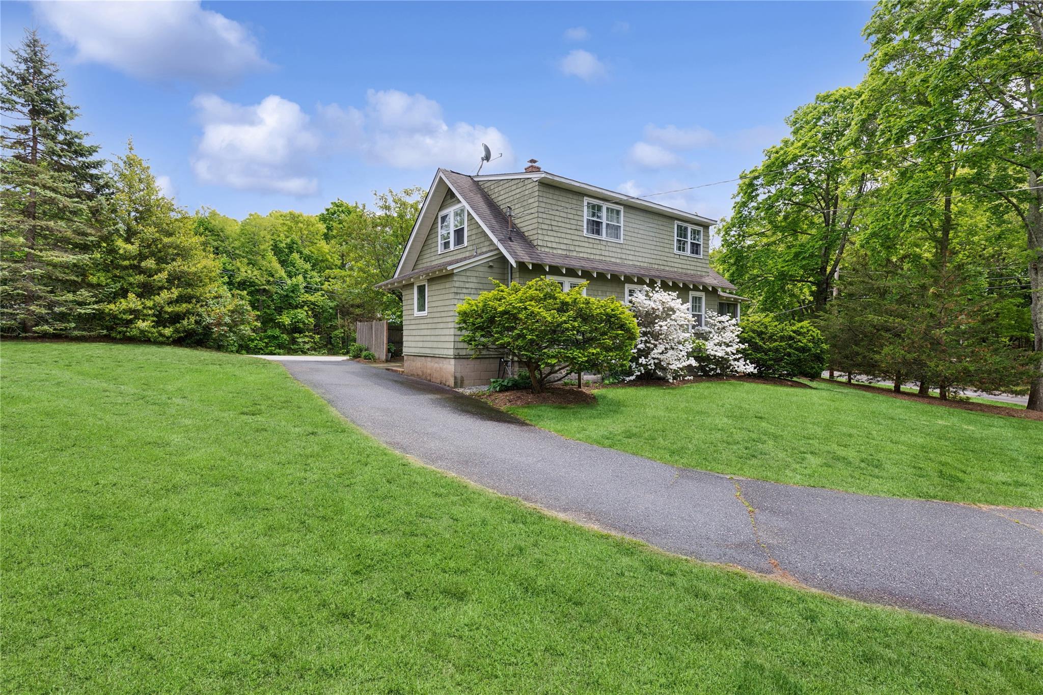 Single Family Church  Suffolk County, NY 11931, MLS-848267-33