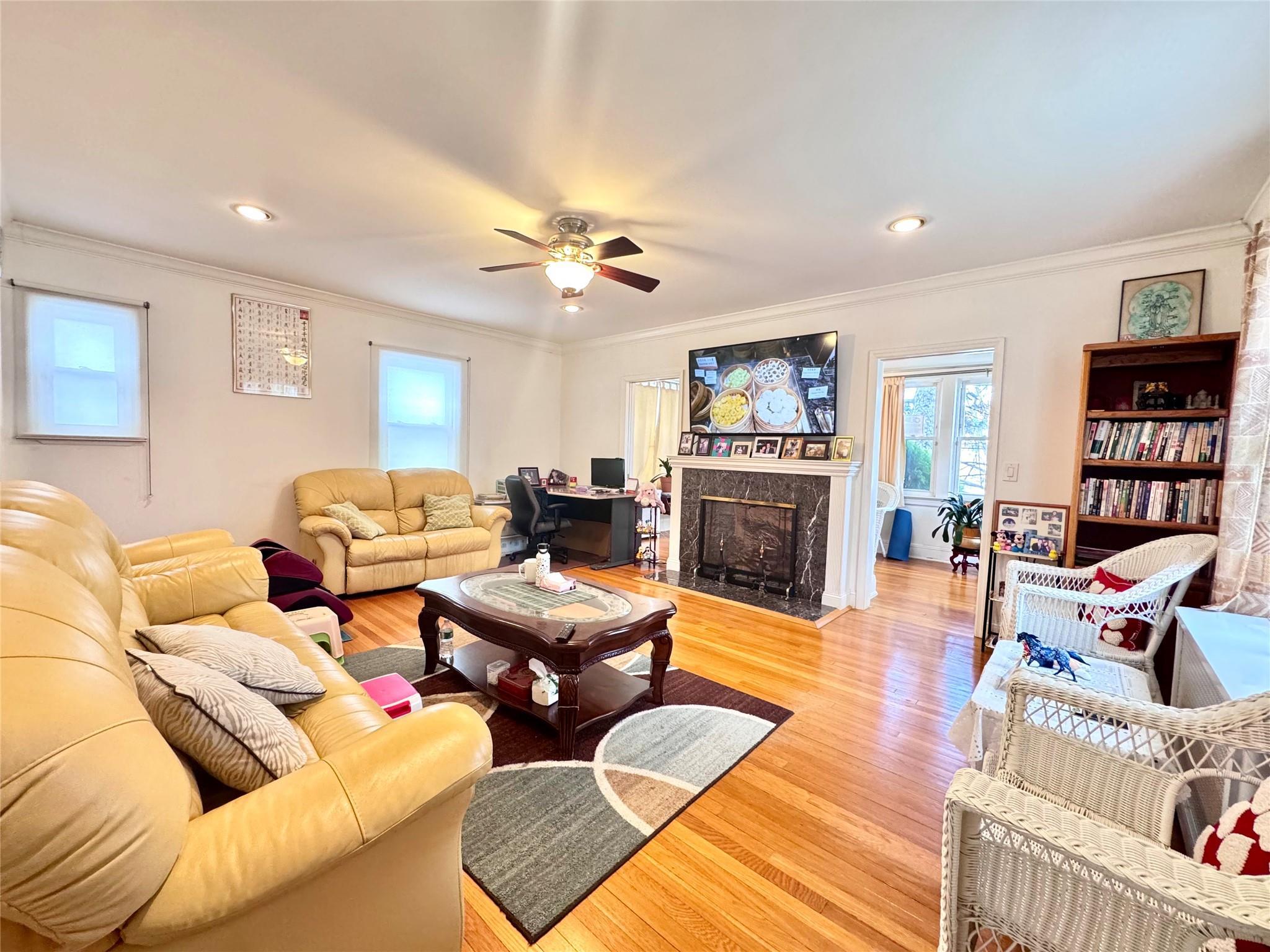 Single Family Hawthorne  Queens, NY 11355, MLS-848326-21