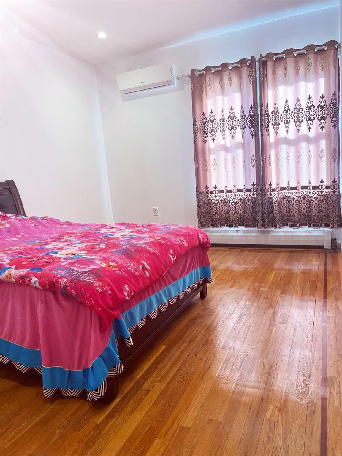 Single Family 215th  Queens, NY 11361, MLS-848329-12