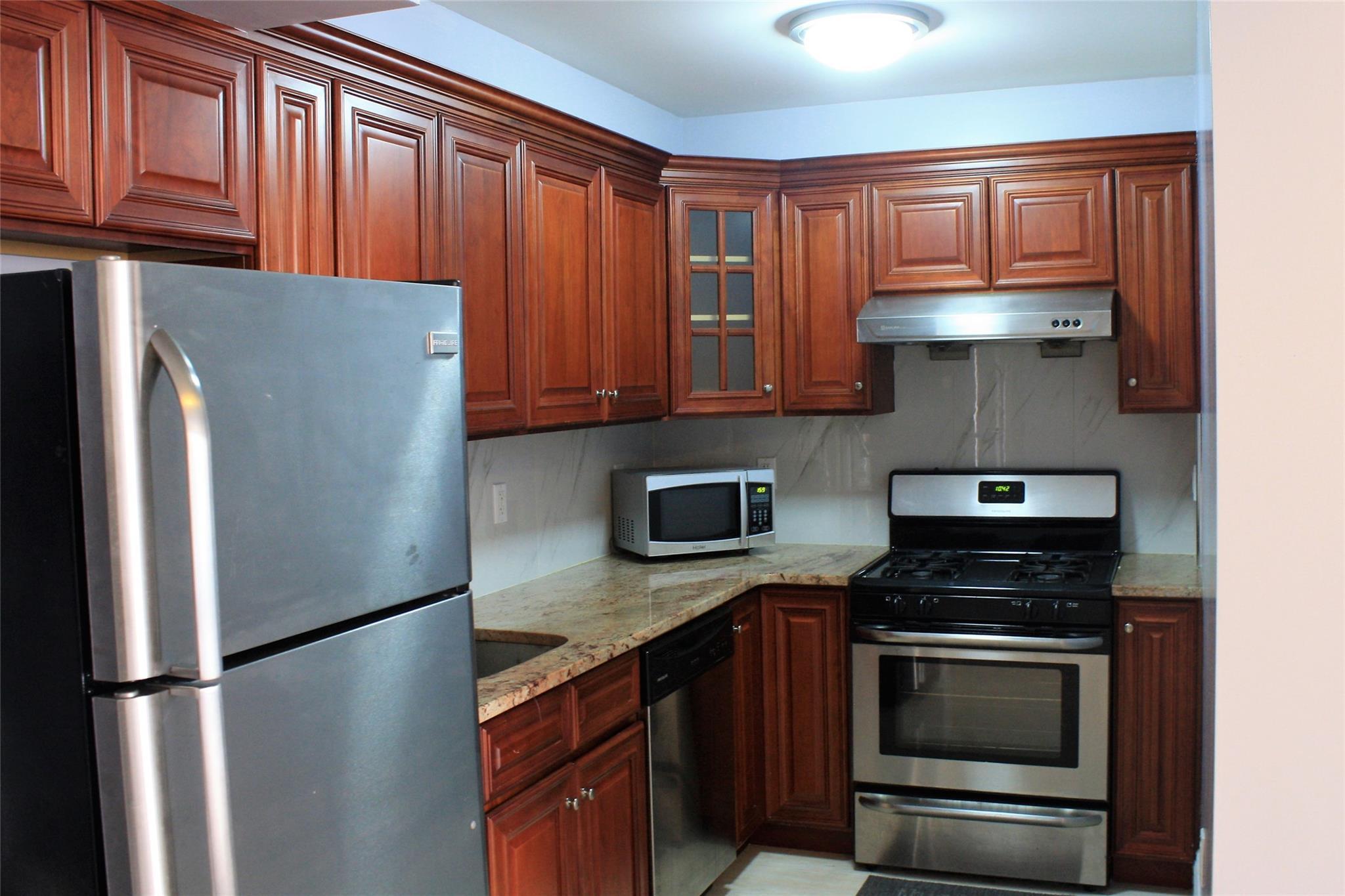 Apartment 41st  Queens, NY 11355, MLS-848341-3