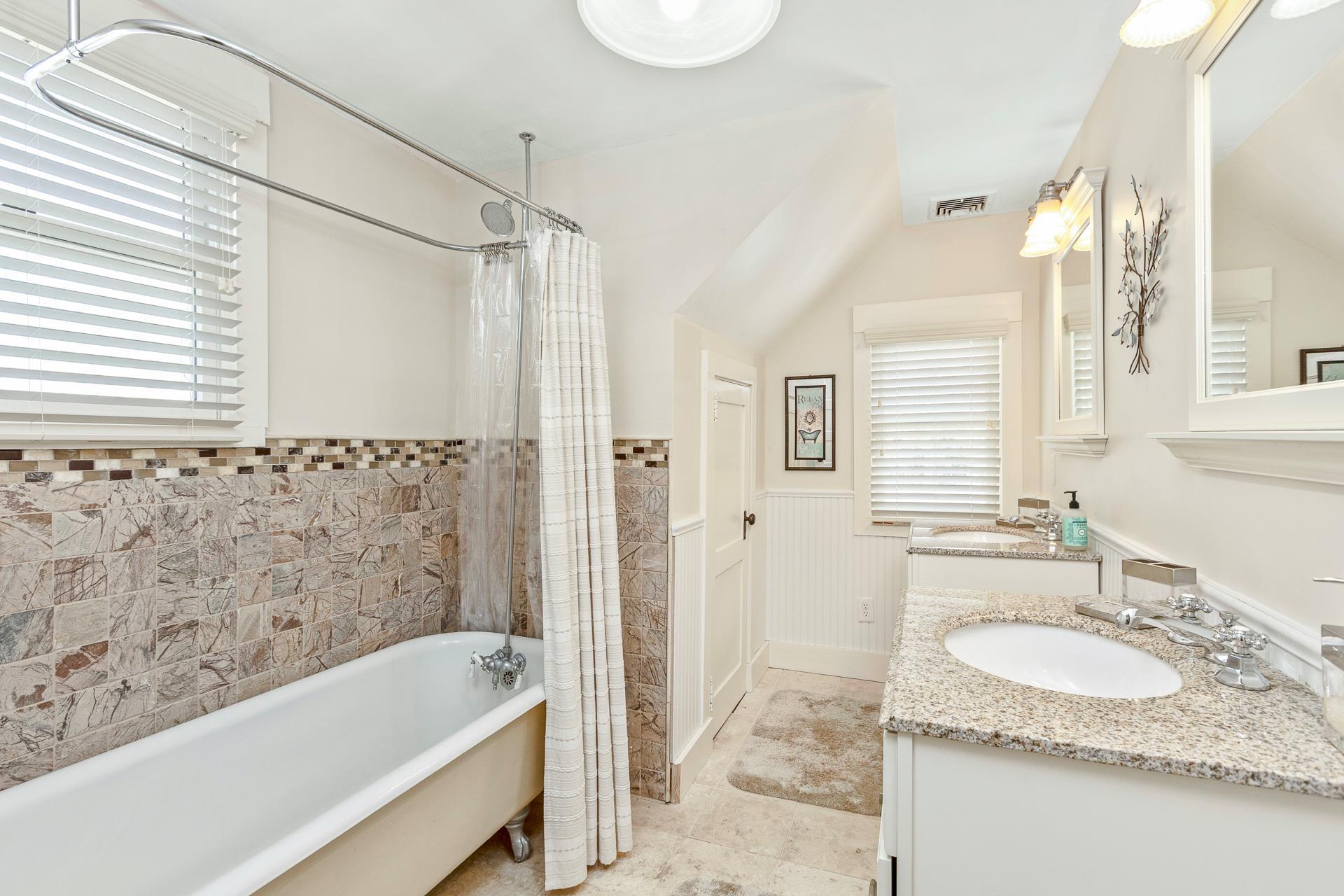Single Family Montauk  Suffolk County, NY 11978, MLS-848359-23