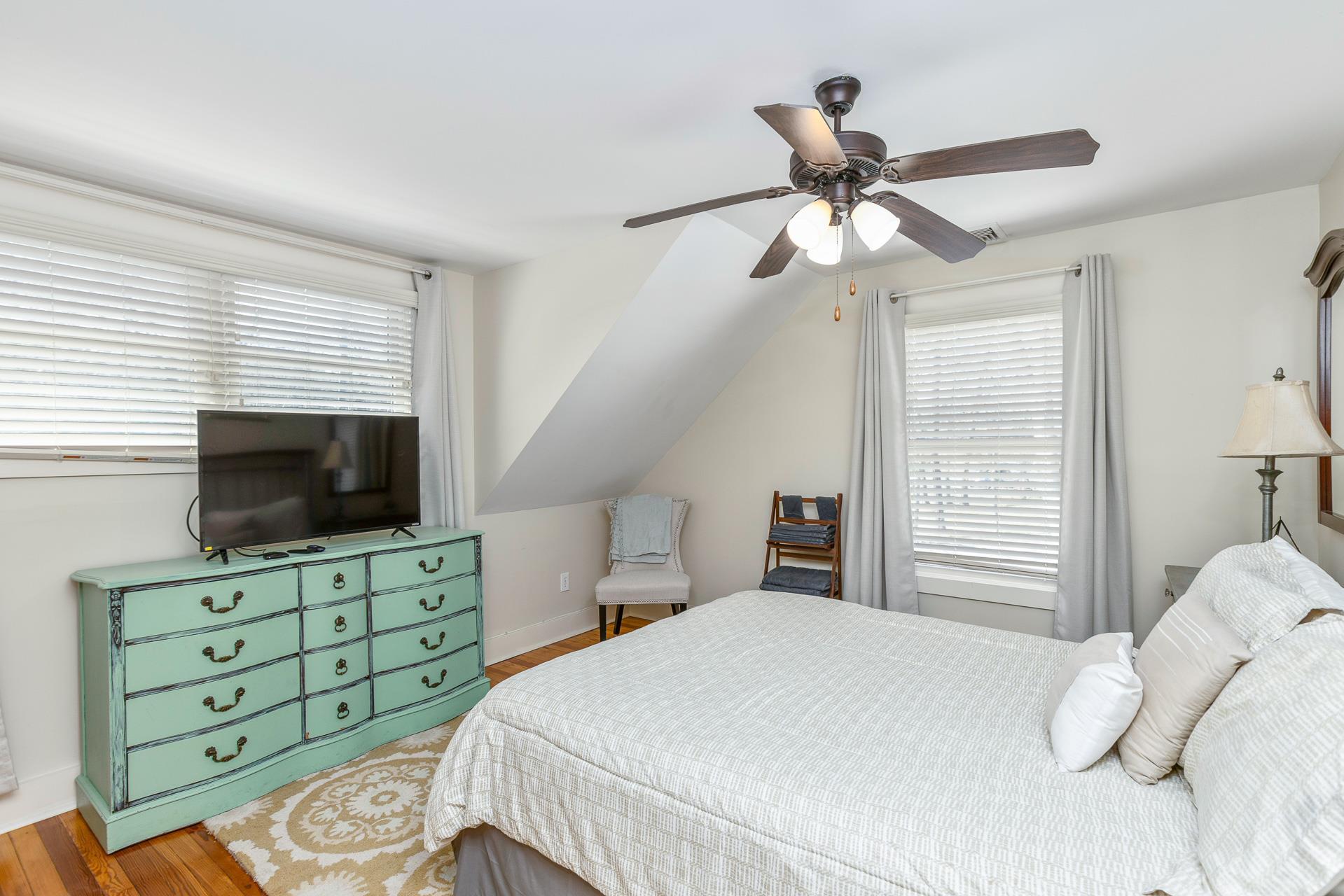 Single Family Montauk  Suffolk County, NY 11978, MLS-848359-25
