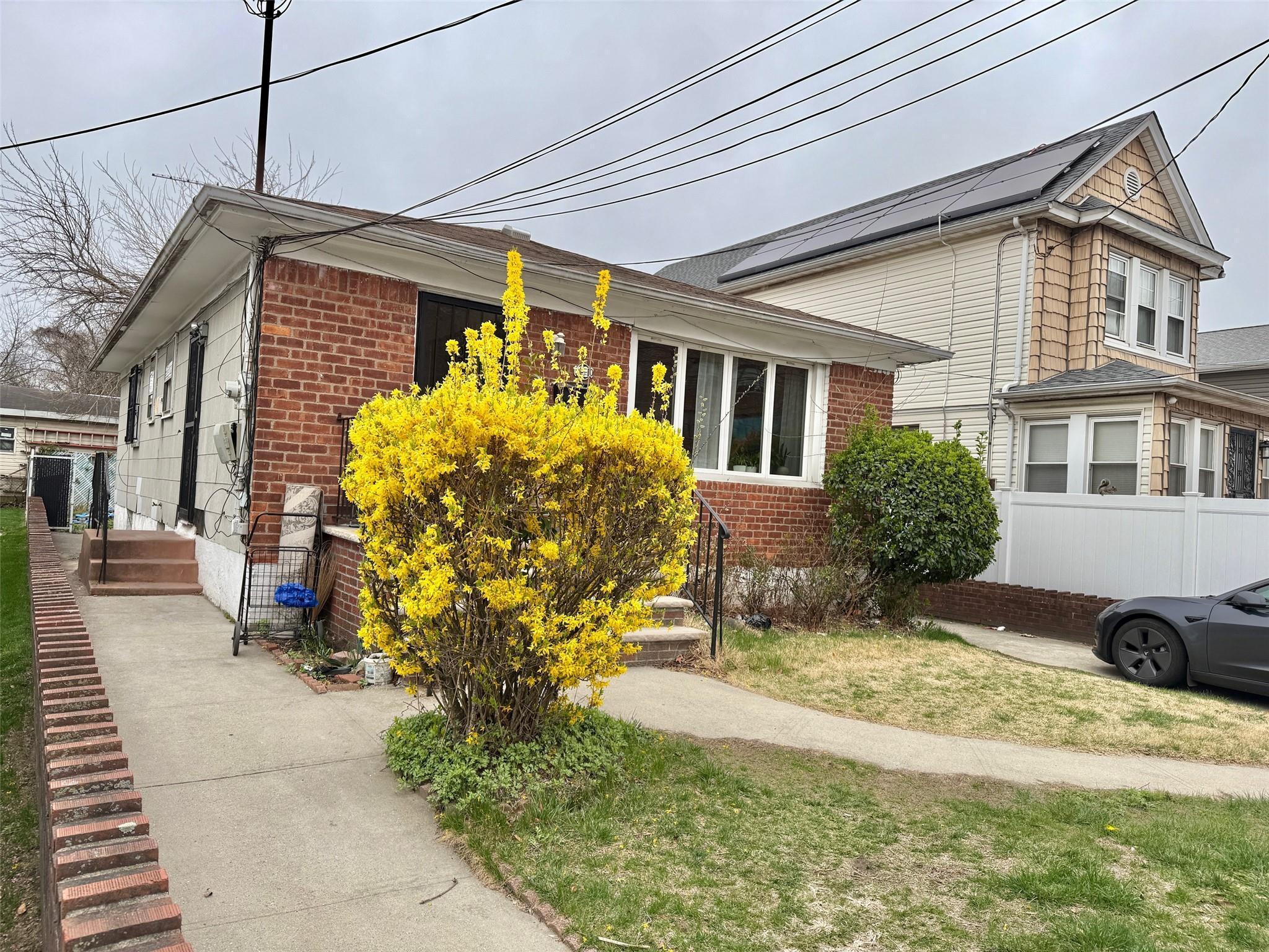 Single Family Foch  Queens, NY 11434, MLS-848366-5