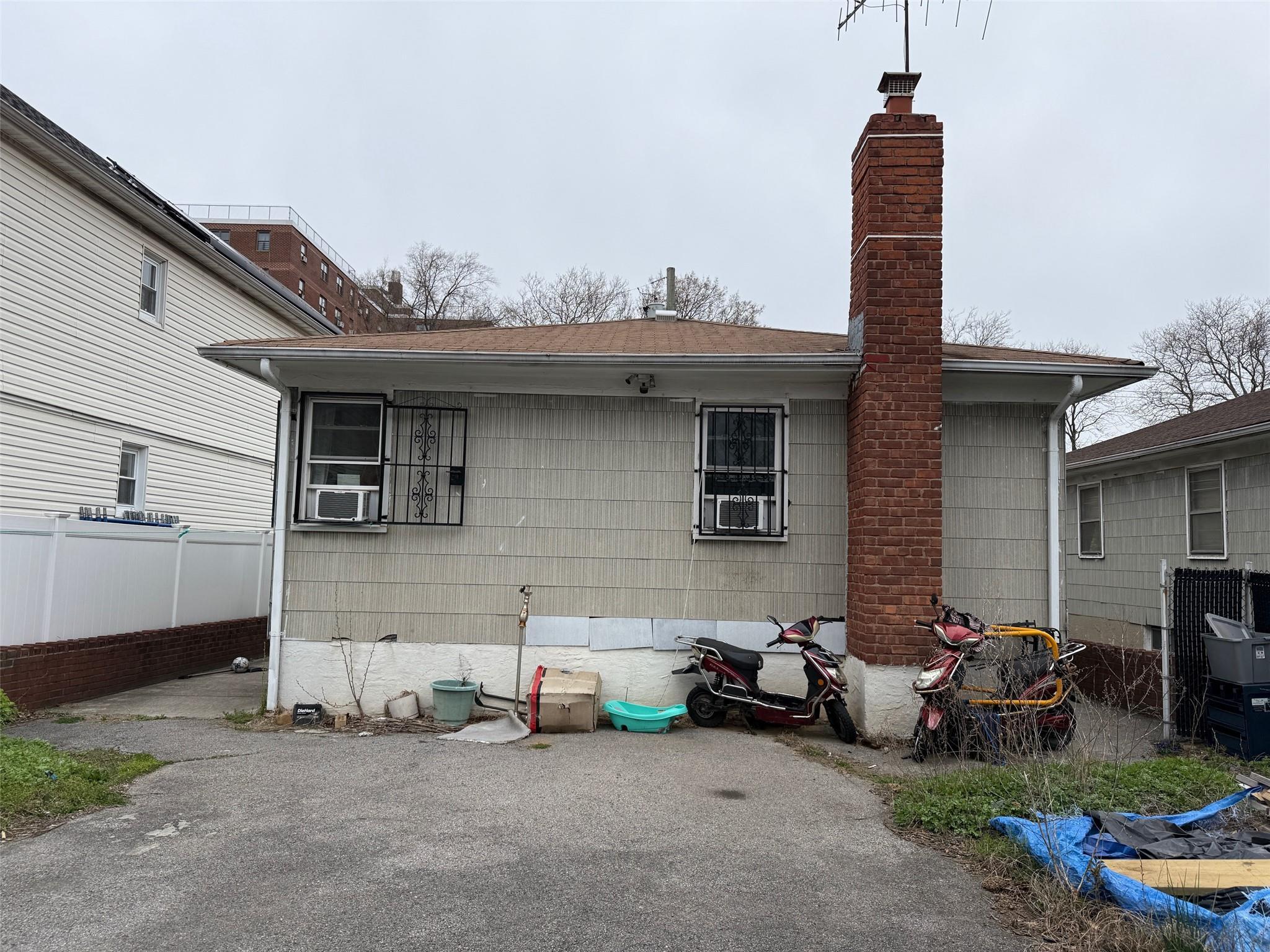Single Family Foch  Queens, NY 11434, MLS-848366-6