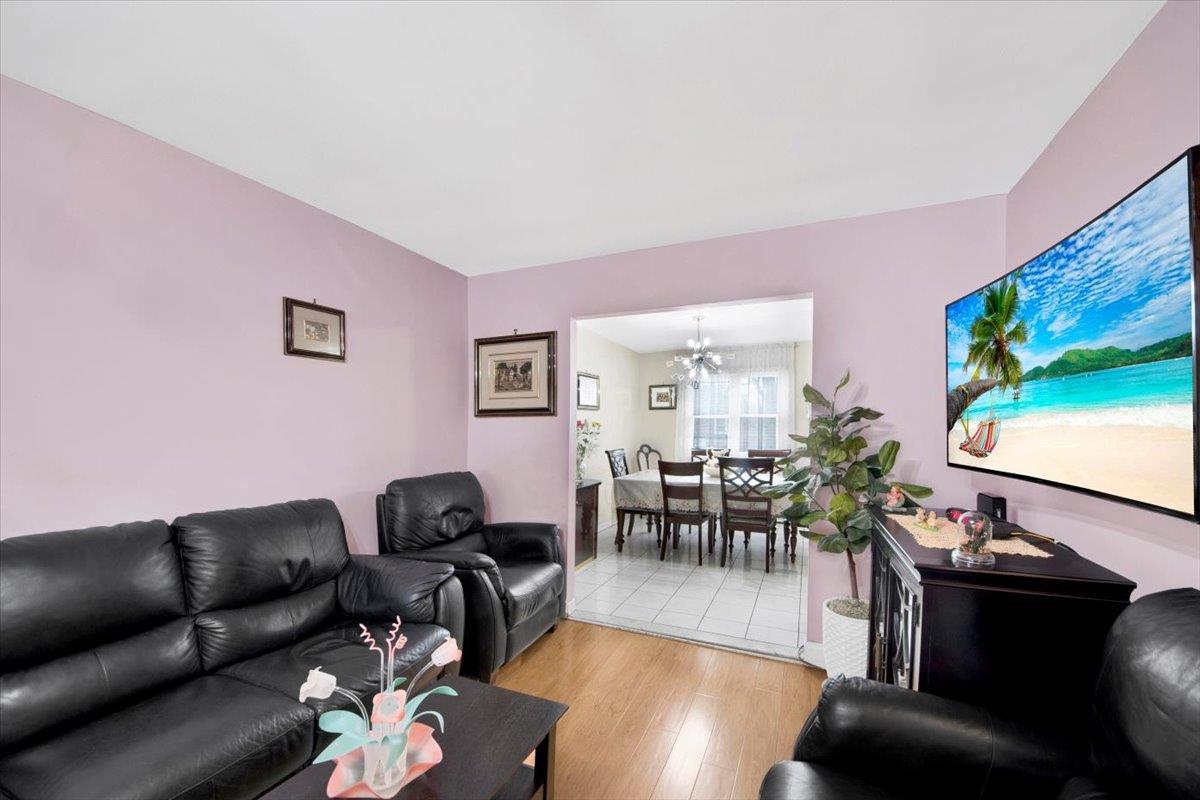 Single Family Seymour  Bronx, NY 10469, MLS-848370-12