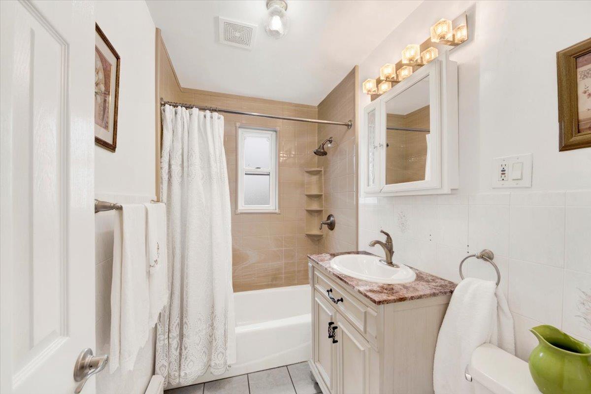Single Family Seymour  Bronx, NY 10469, MLS-848370-20