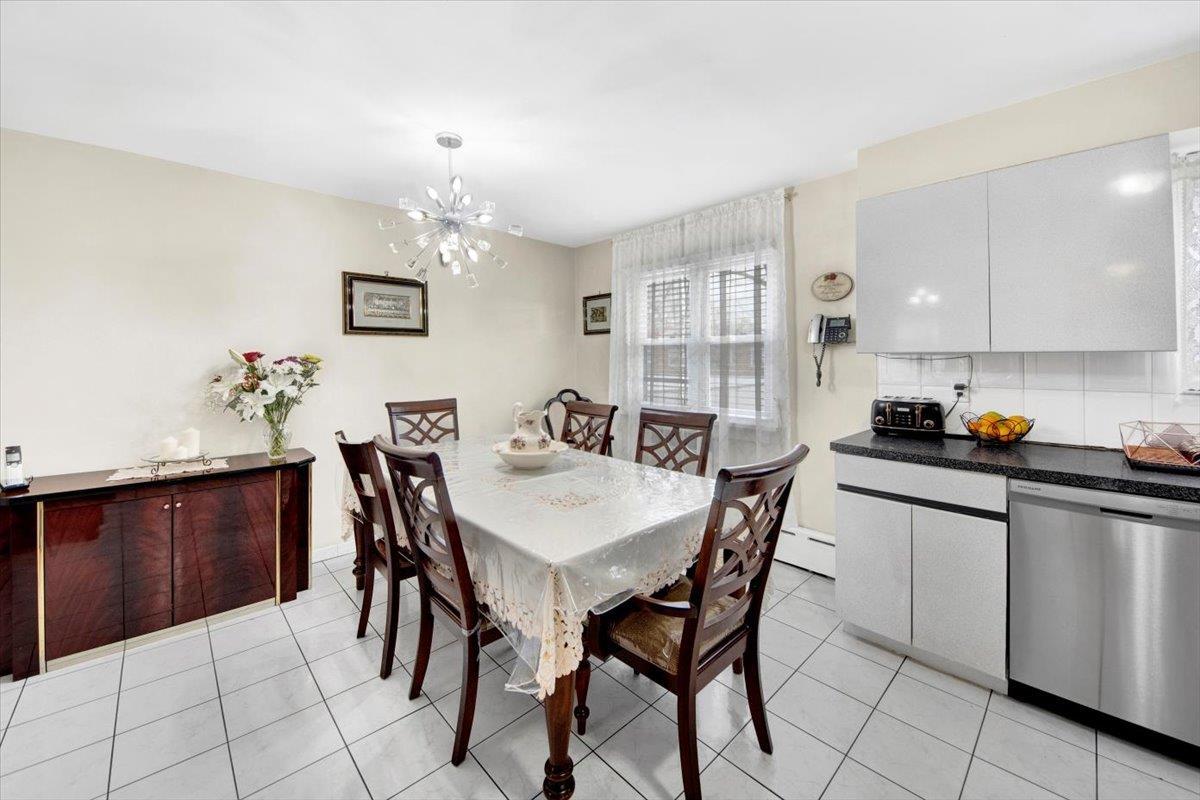 Single Family Seymour  Bronx, NY 10469, MLS-848370-6
