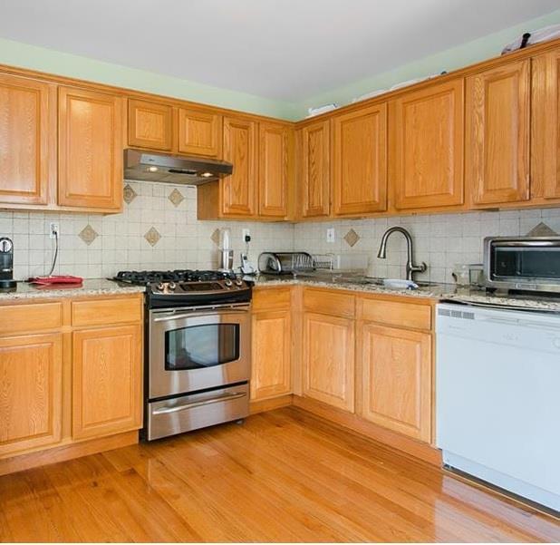 Single Family Colden  Bronx, NY 10462, MLS-848372-3