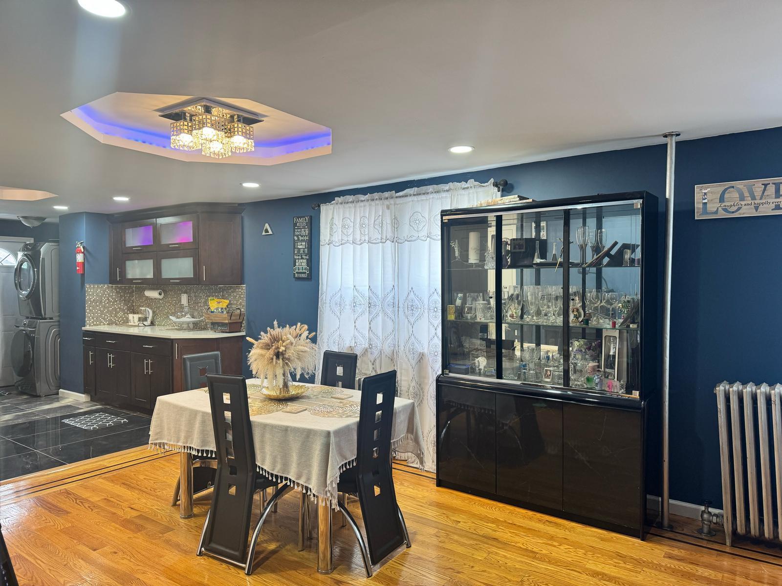 Single Family 118th Ave  Queens, NY 11434, MLS-848433-15