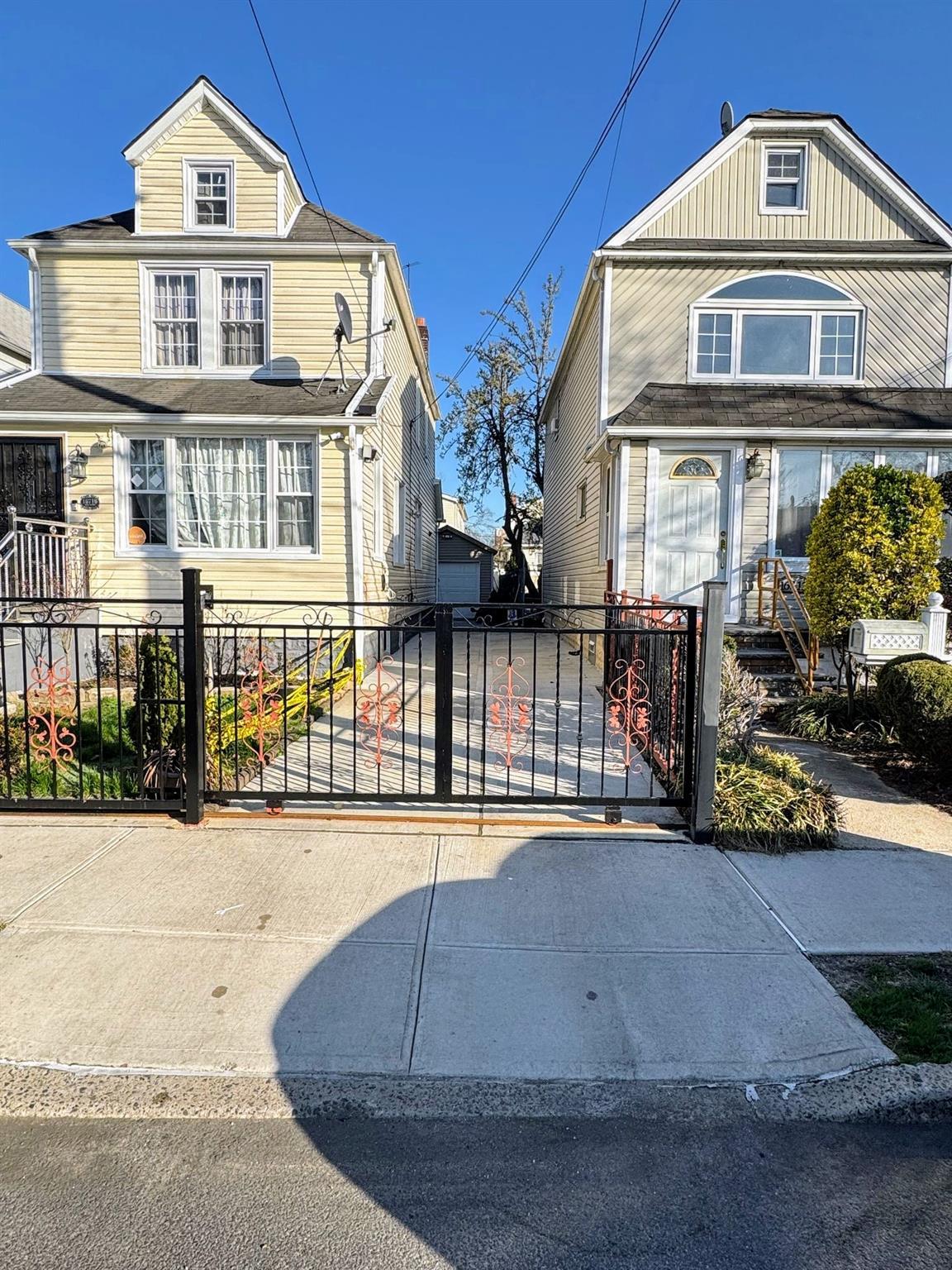 Single Family 118th Ave  Queens, NY 11434, MLS-848433-2