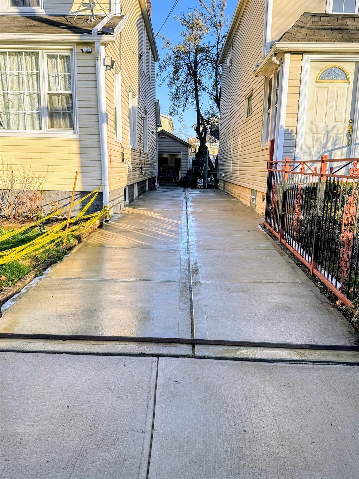 Single Family 118th Ave  Queens, NY 11434, MLS-848433-3