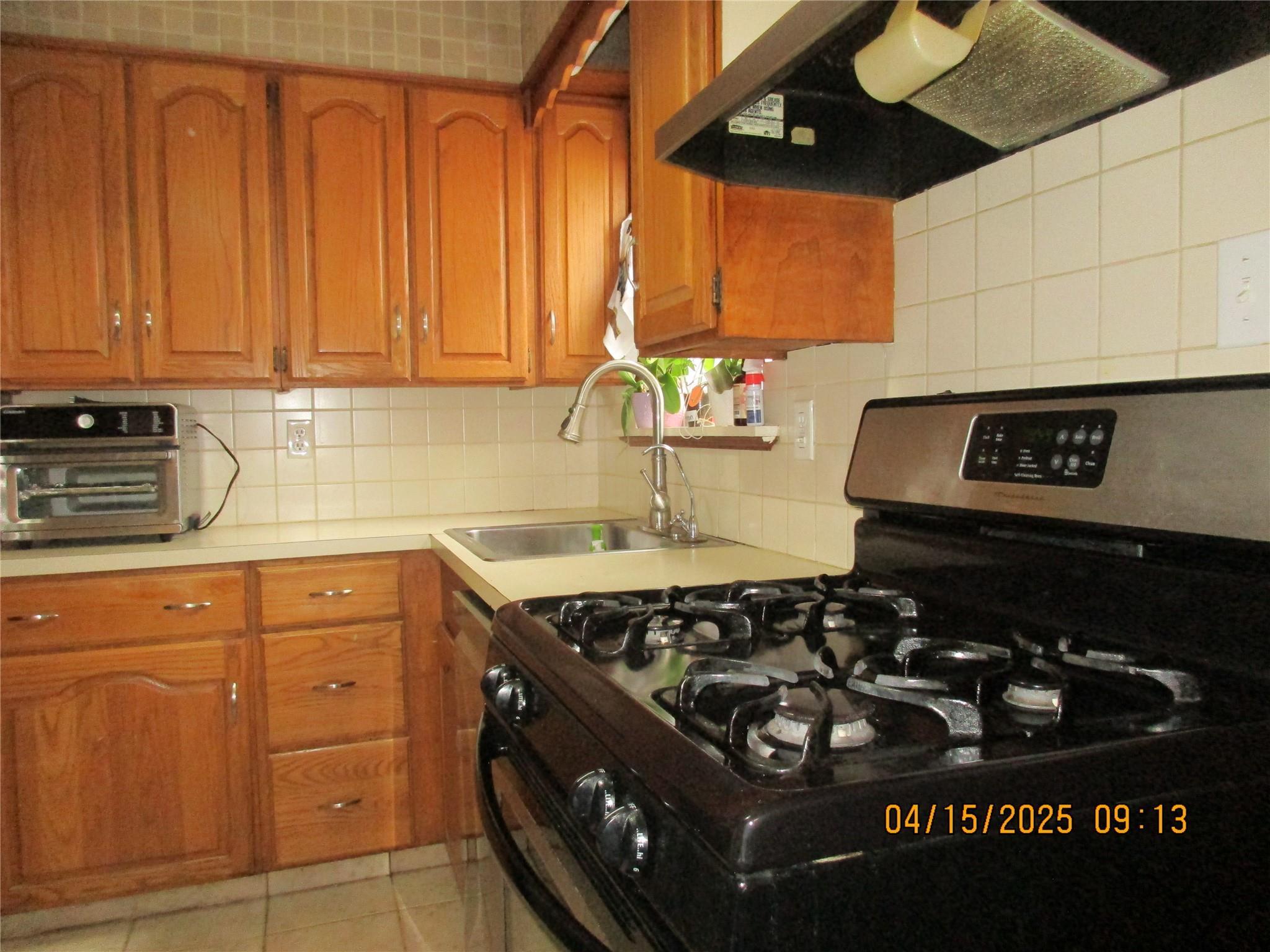 Single Family 268  Queens, NY 11004, MLS-848451-9