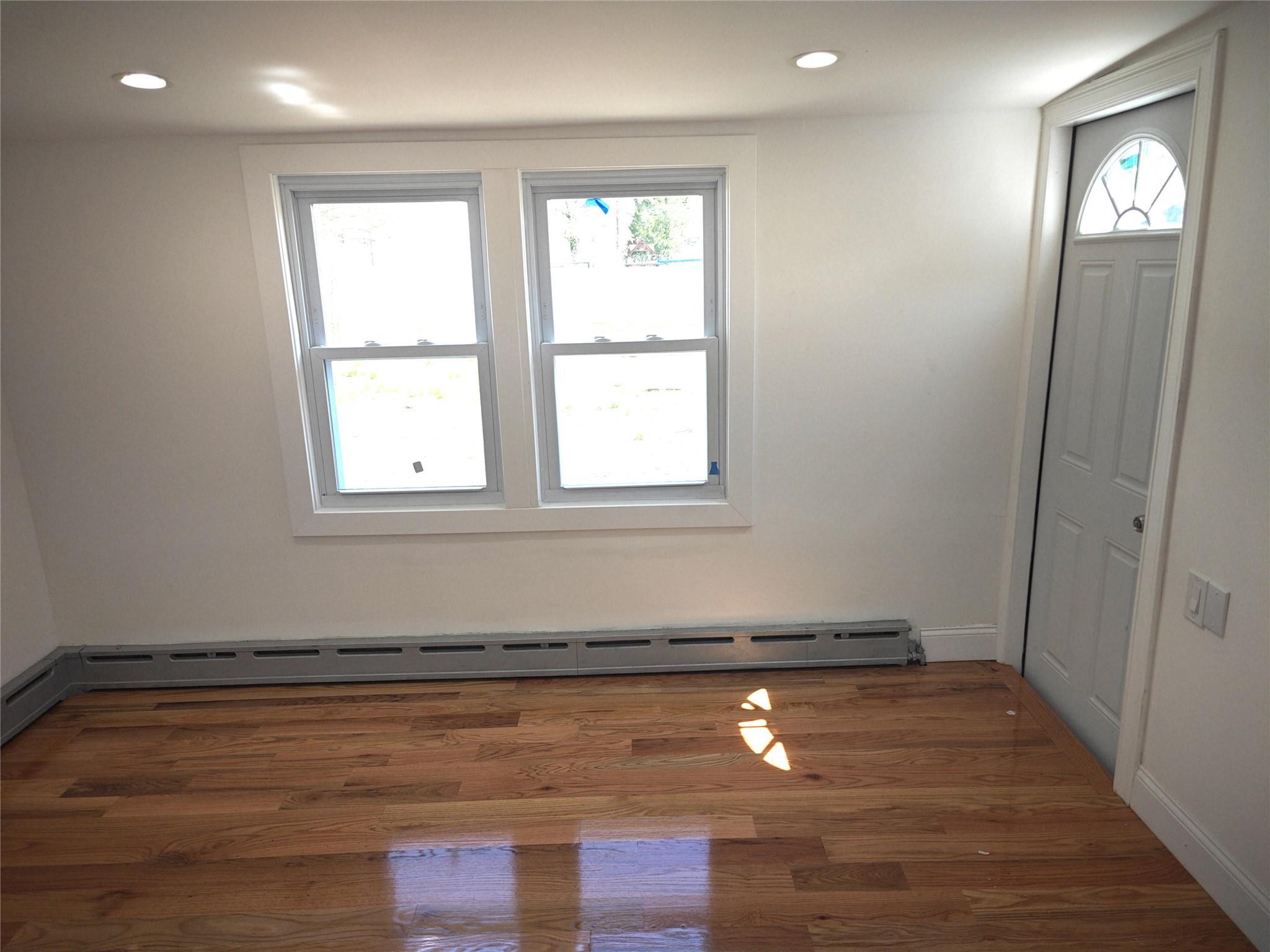 Single Family Pinetree  Suffolk County, NY 11967, MLS-848454-9