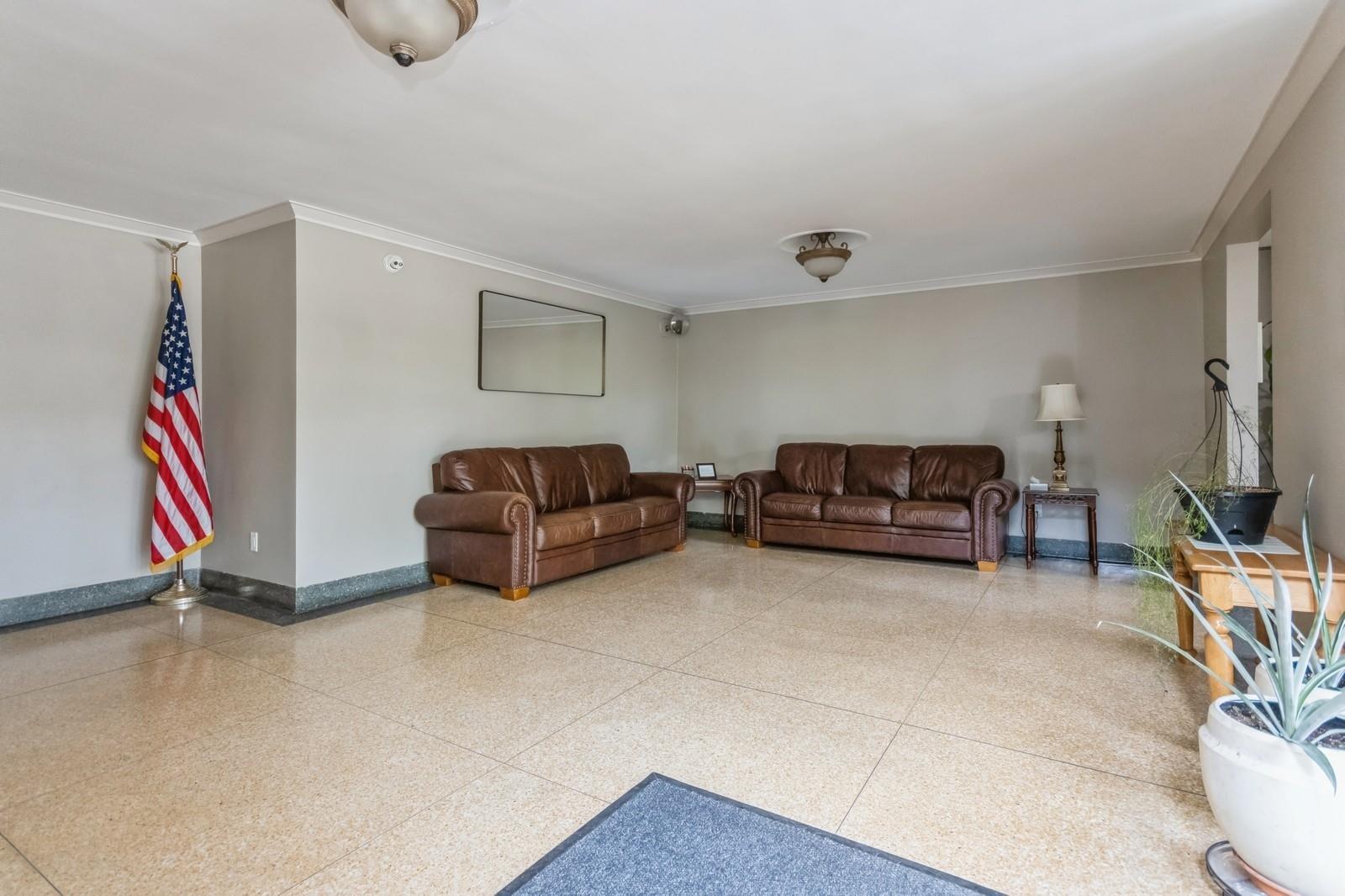 Coop Webster  Bronx, NY 10470, MLS-848490-25
