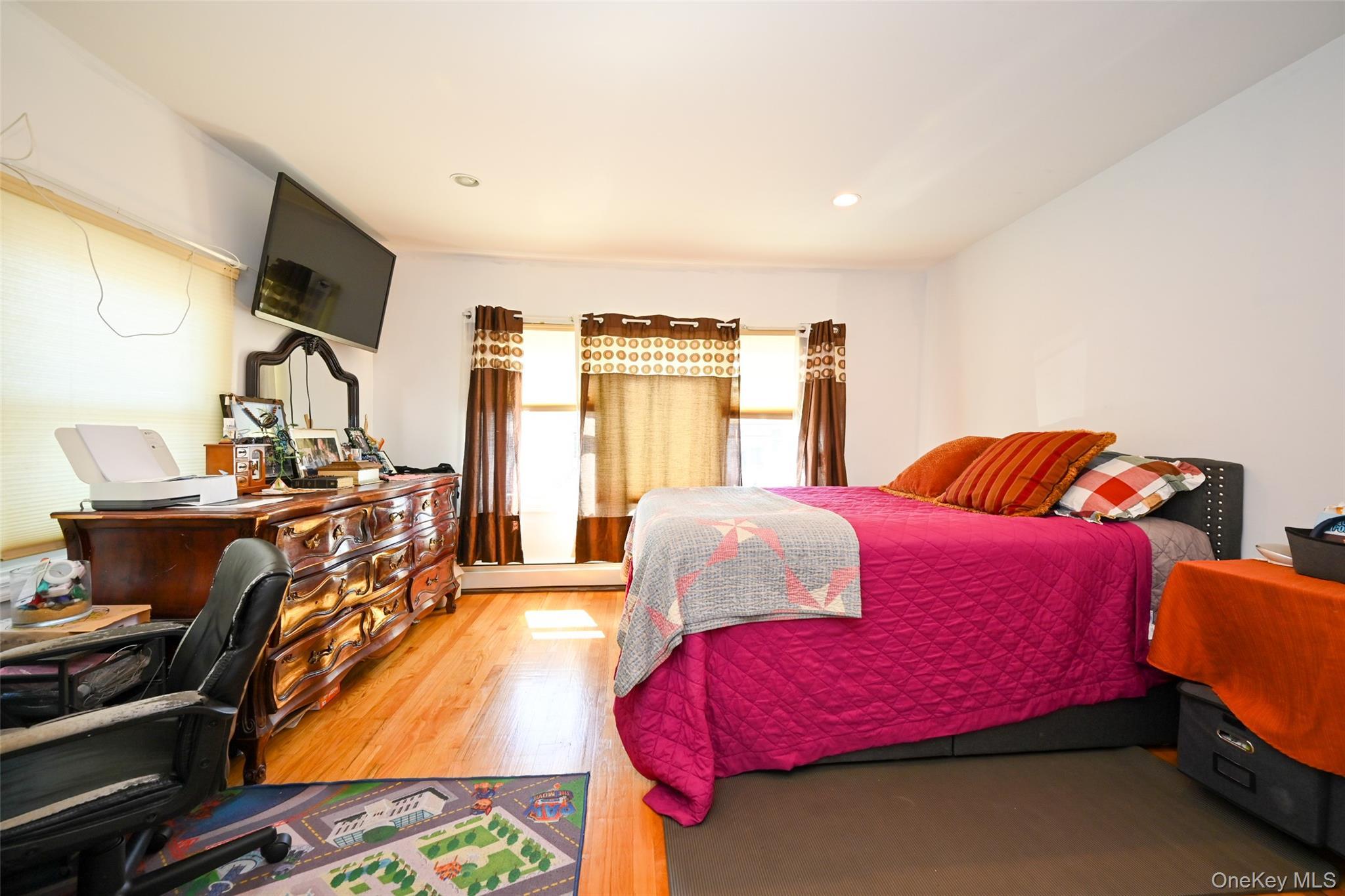 Single Family 163  Queens, NY 11414, MLS-848497-15