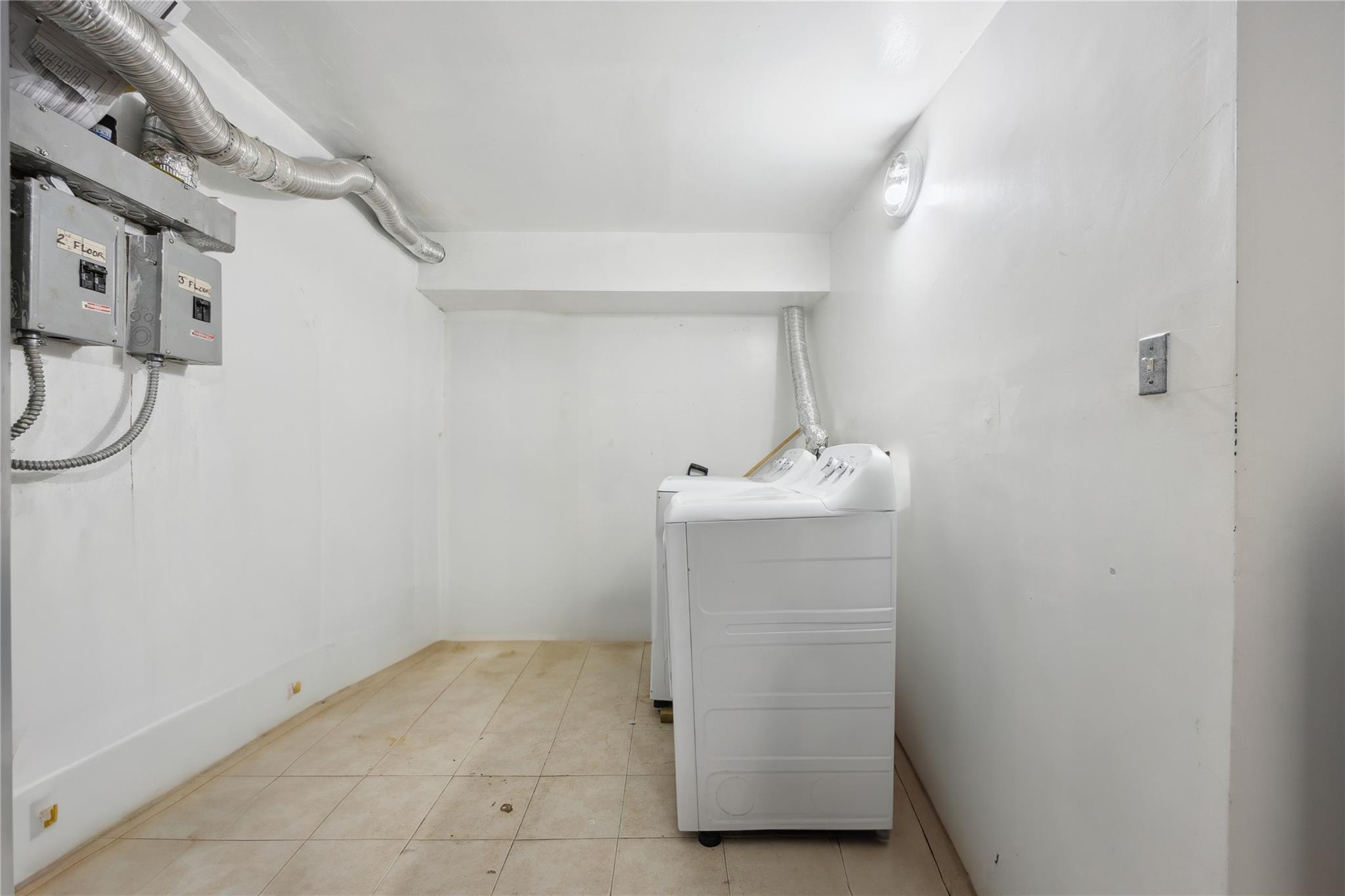 Single Family Adee  Bronx, NY 10467, MLS-848511-9
