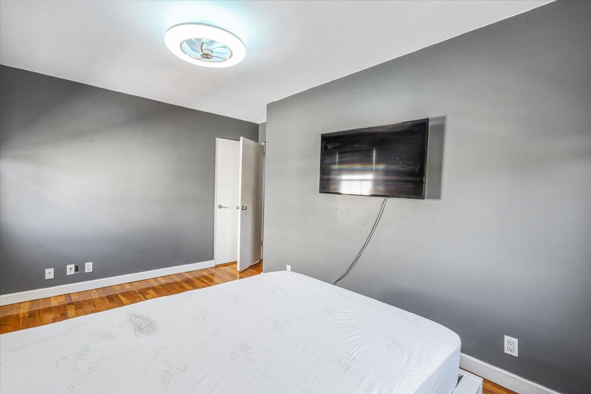 Single Family 212th  Queens, NY 11361, MLS-848512-16