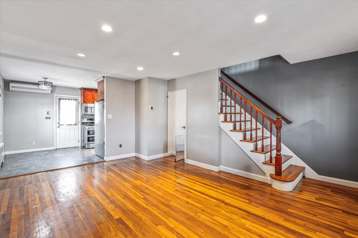 Single Family 212th  Queens, NY 11361, MLS-848512-6