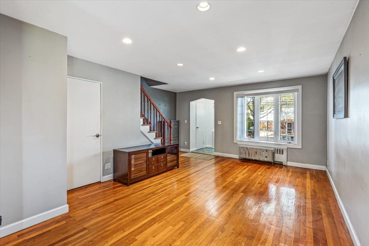 Single Family 212th  Queens, NY 11361, MLS-848512-7