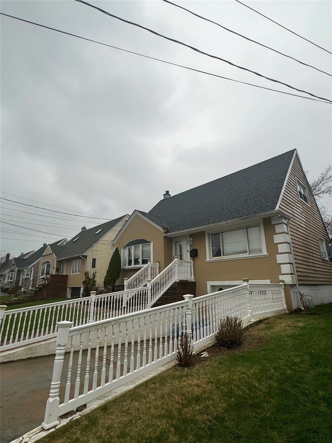 Single Family Saint Marks  Nassau County, NY 11520, MLS-848531-2