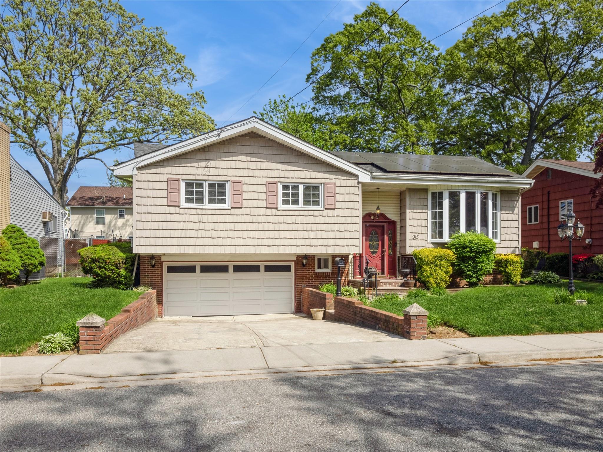 Single Family Derrick Adkins  Nassau County, NY 11552, MLS-848540-2