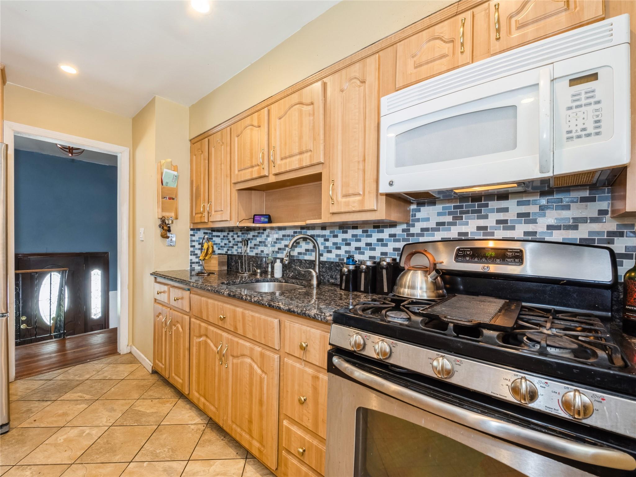 Single Family Derrick Adkins  Nassau County, NY 11552, MLS-848540-20