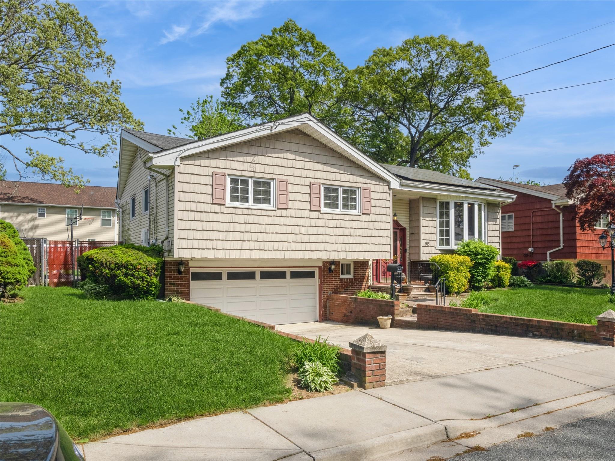 Single Family Derrick Adkins  Nassau County, NY 11552, MLS-848540-37