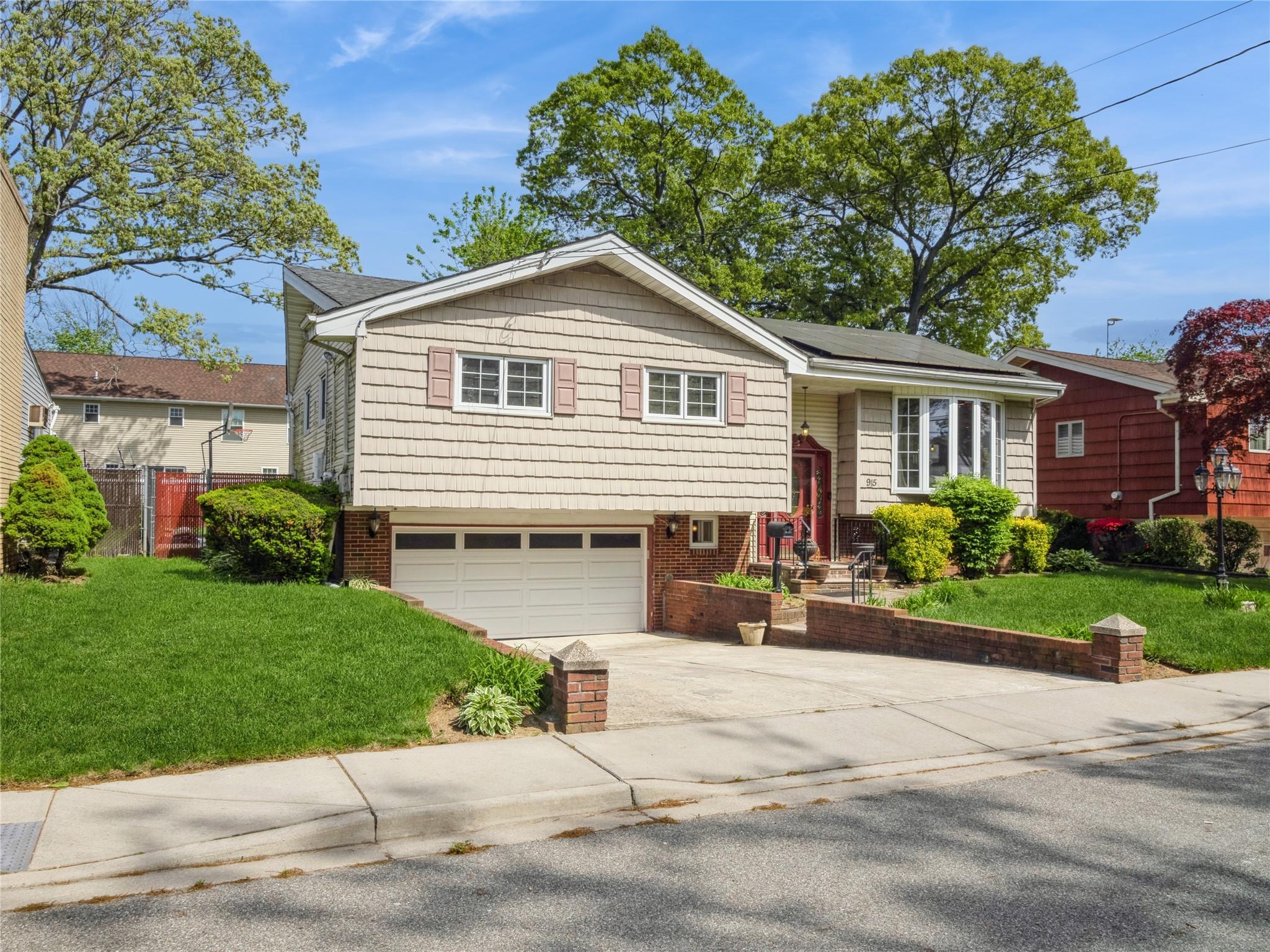 Single Family Derrick Adkins  Nassau County, NY 11552, MLS-848540-9