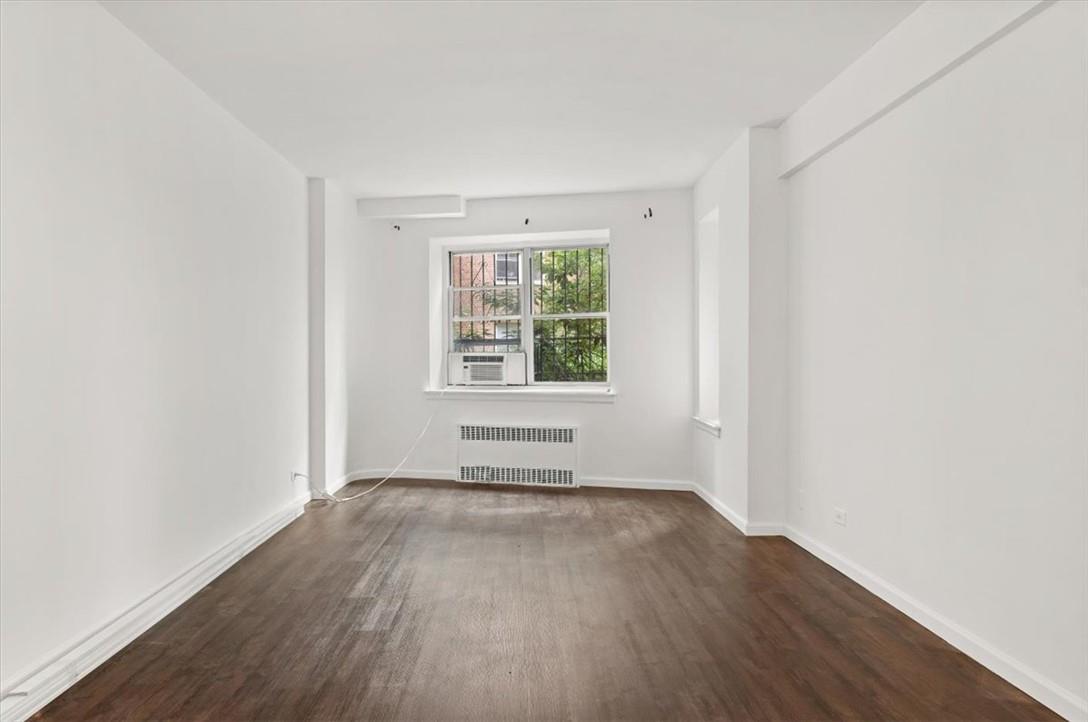 Coop Grand Concourse  Bronx, NY 10451, MLS-848541-9