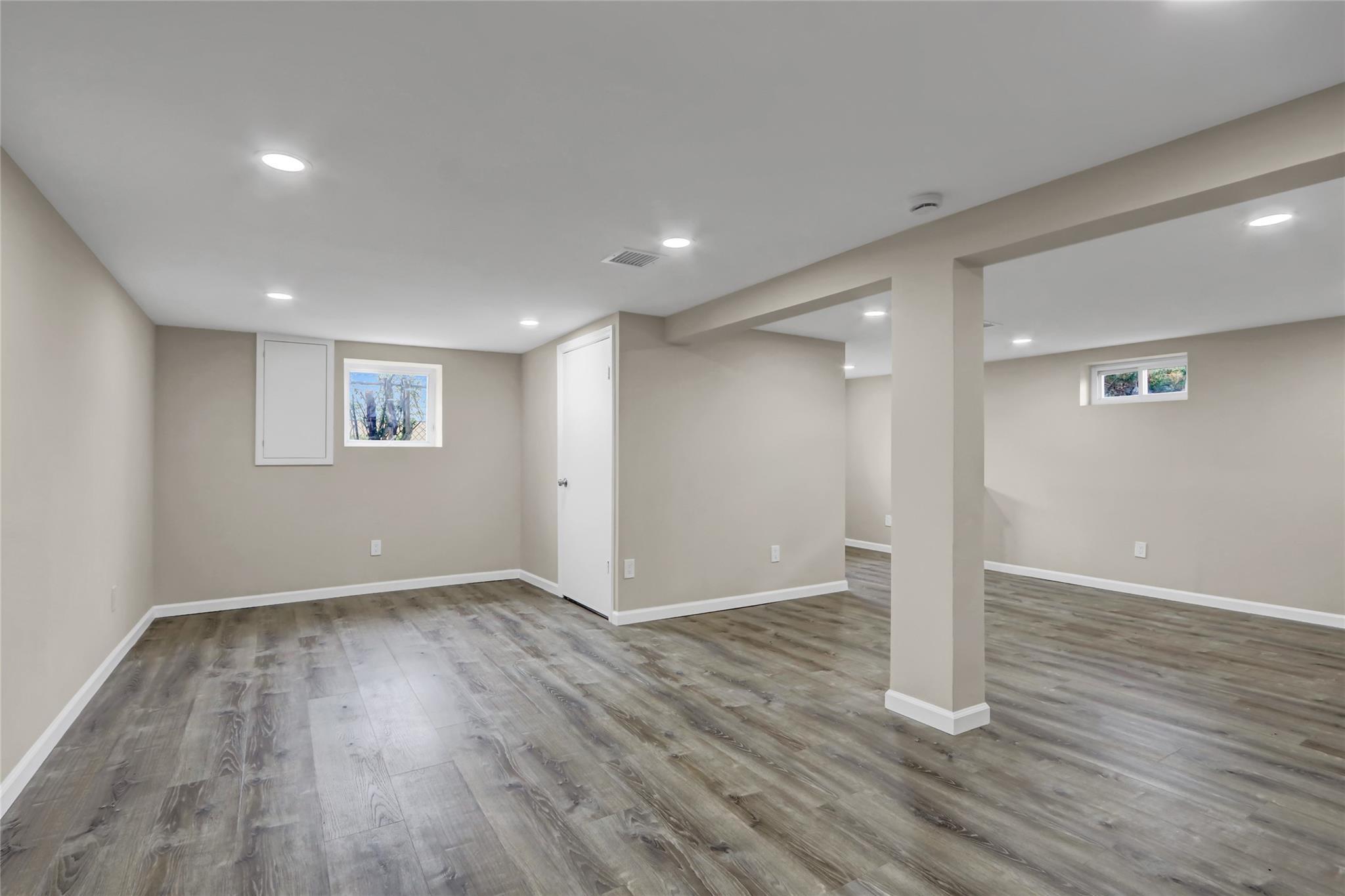 Single Family Little Whaleneck  Nassau County, NY 11566, MLS-848554-15