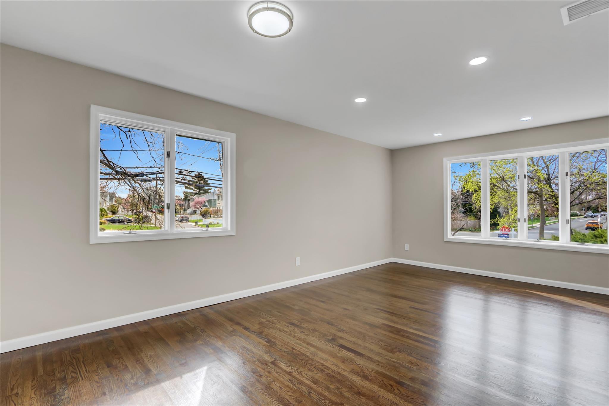 Single Family Little Whaleneck  Nassau County, NY 11566, MLS-848554-7