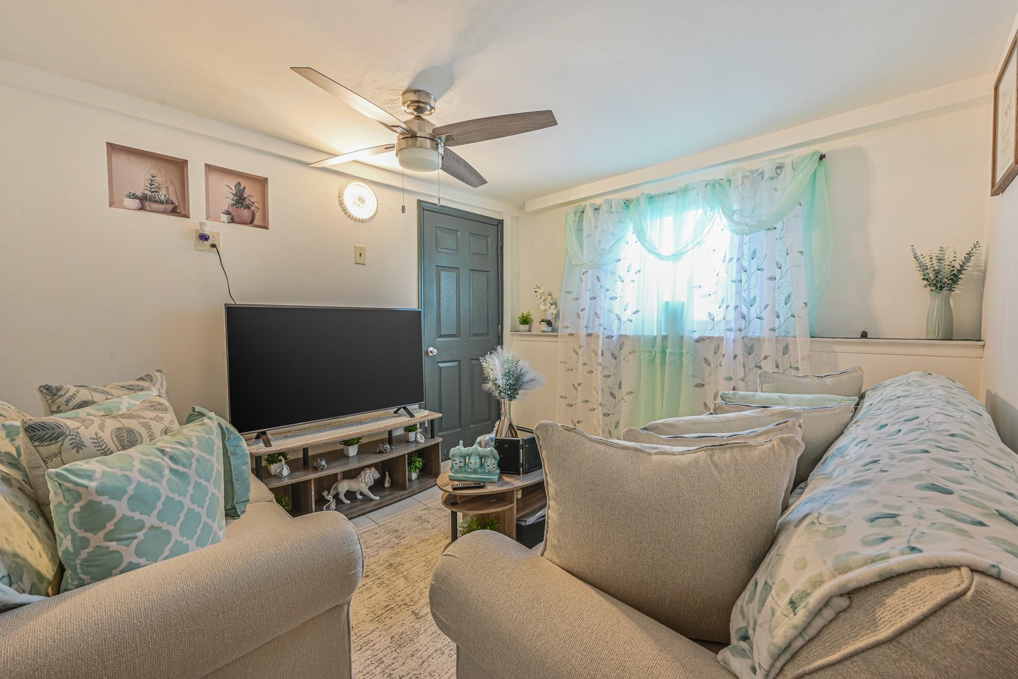 Single Family Arlington  Nassau County, NY 11580, MLS-848563-15