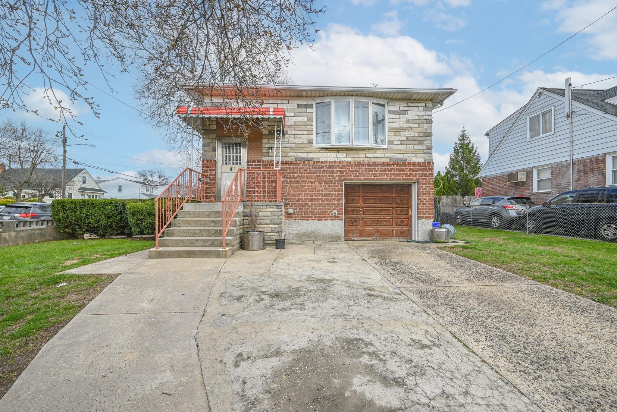 Single Family Arlington  Nassau County, NY 11580, MLS-848563-2